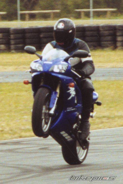 1998  YZF R1 | Picture 10 motorcycle photo