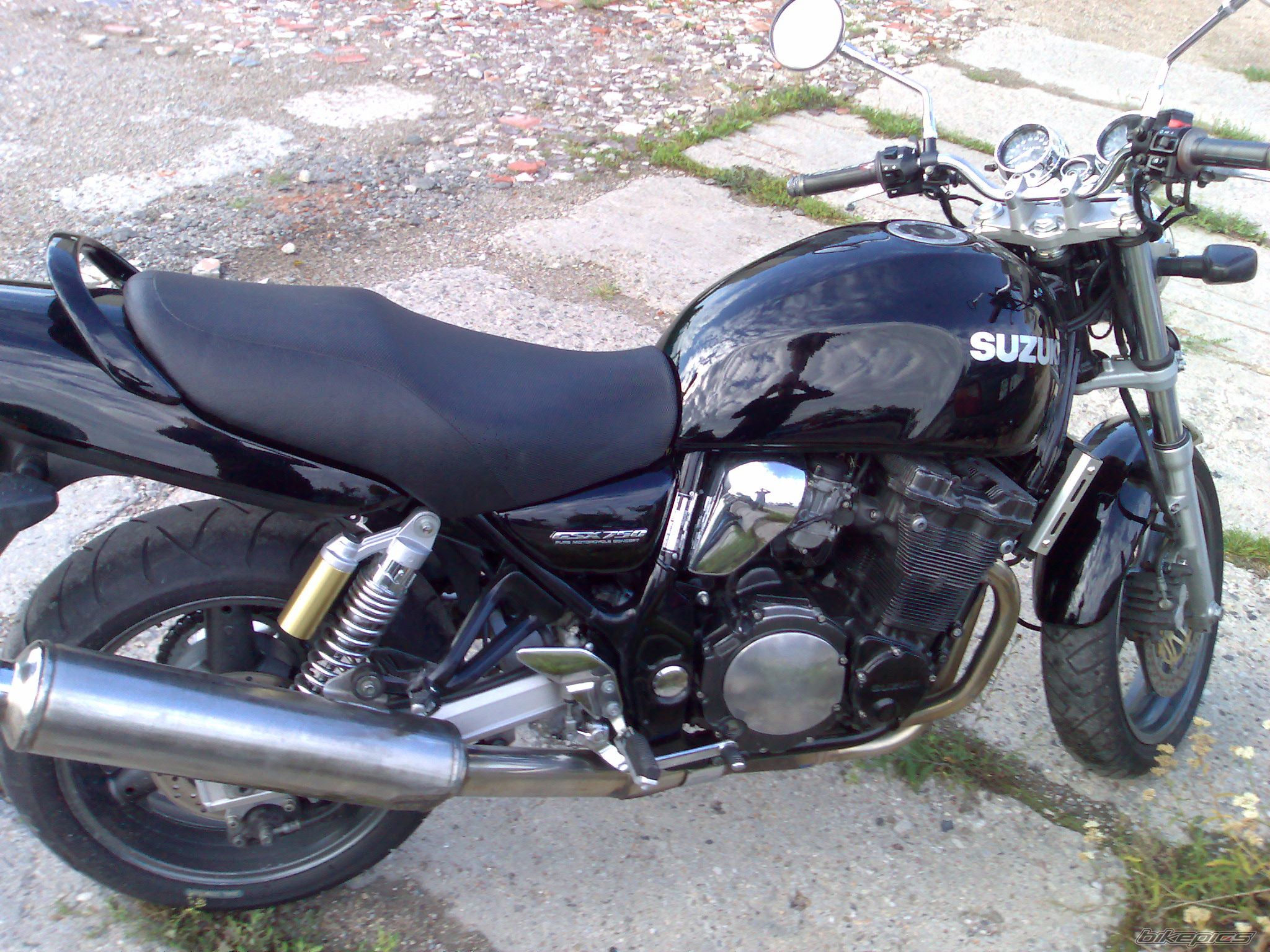 1998 SUZUKI GSX 750 | Picture 1000301 motorcycle photo
