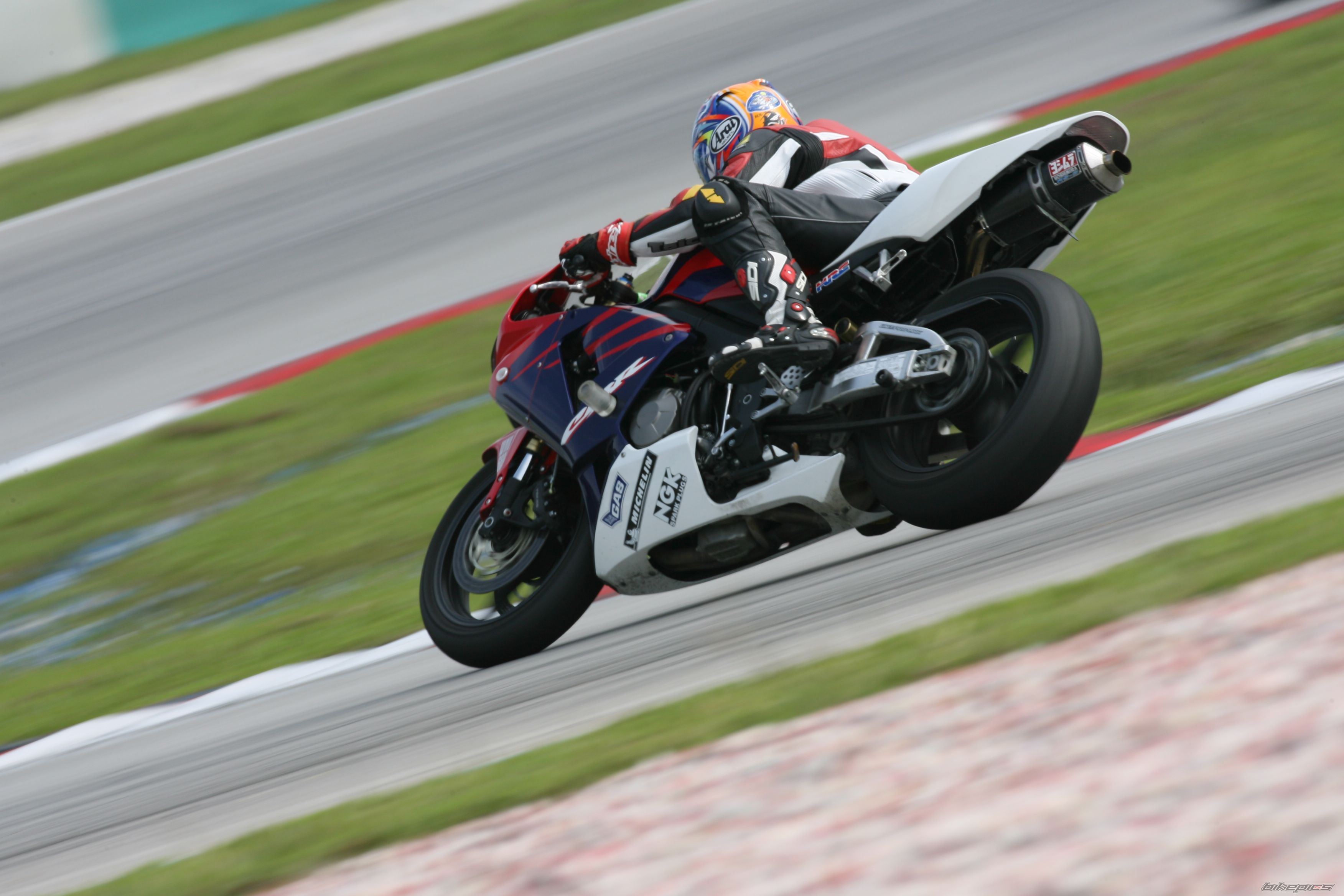 2005 HONDA CBR 600 RR | Picture 1000359 motorcycle photo
