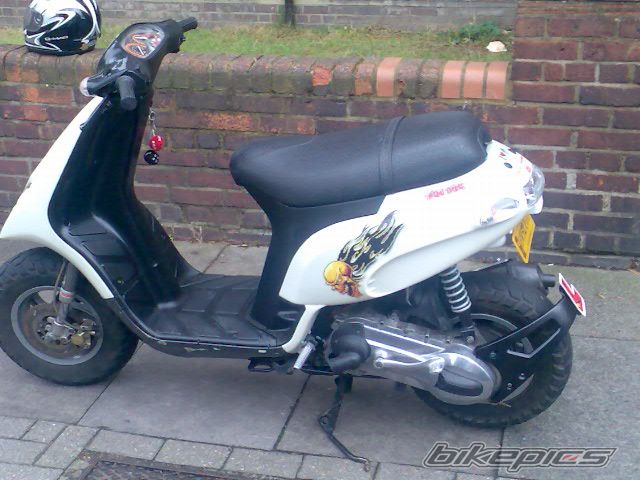 2002 PIAGGIO TPH 125 | Picture 1000862 motorcycle photo