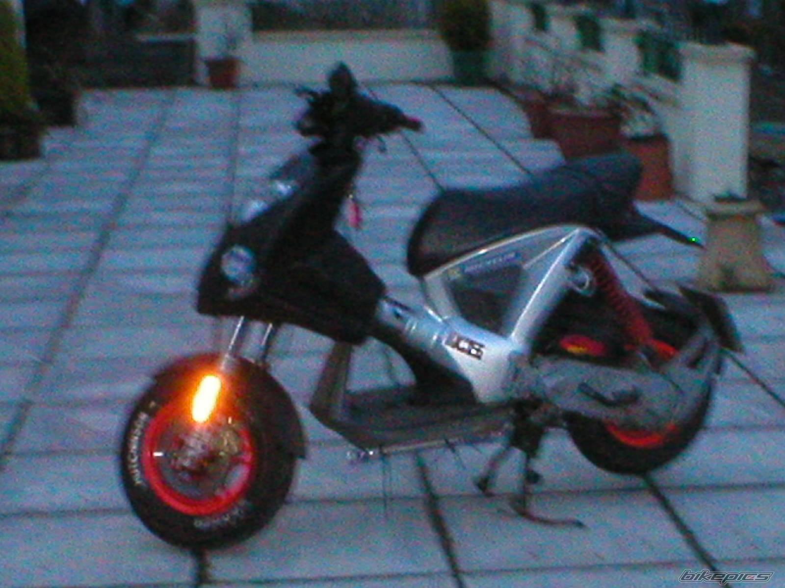 2002 GILERA ICE 50 | Picture 100087 motorcycle photo