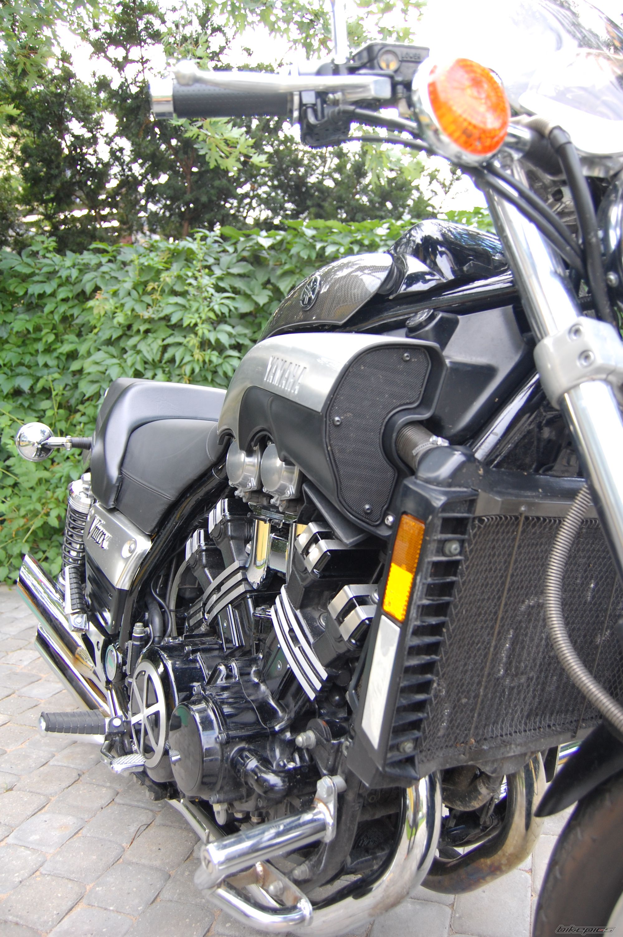 2002 YAMAHA V MAX 1200 | Picture 1000870 motorcycle photo