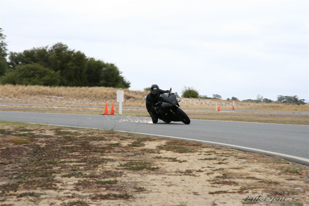 2005 YAMAHA YZF R1 | Picture 1001144 motorcycle photo