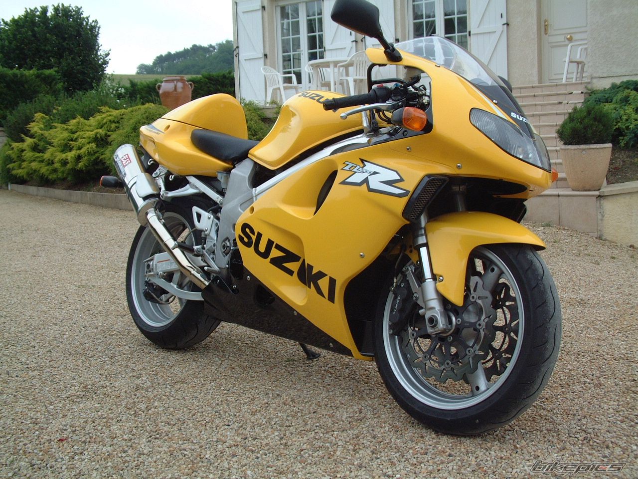 2001 SUZUKI TL1000R | Picture 1001460 motorcycle photo