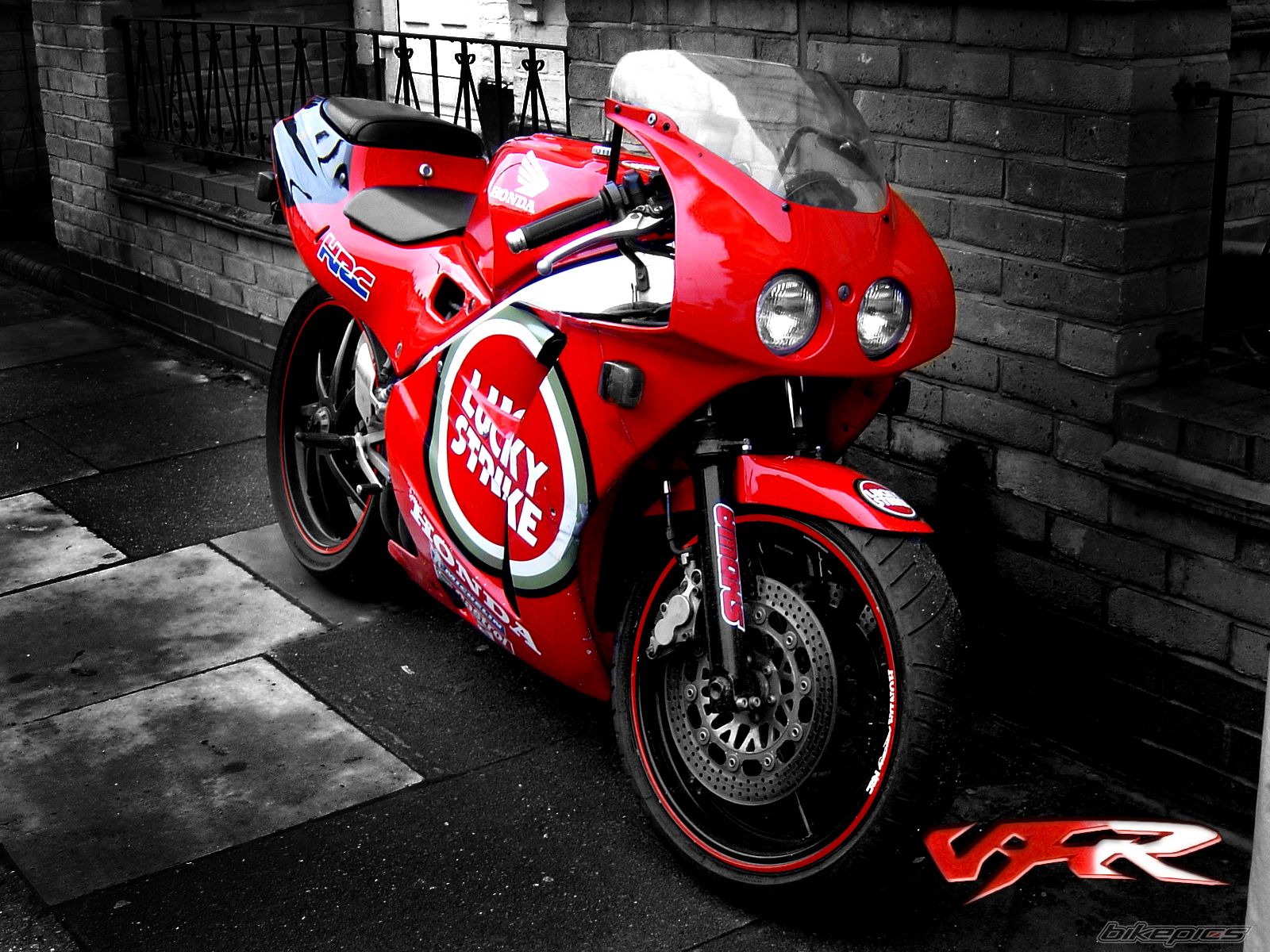 2000 HONDA VFR 400 | Picture 1001772 motorcycle photo