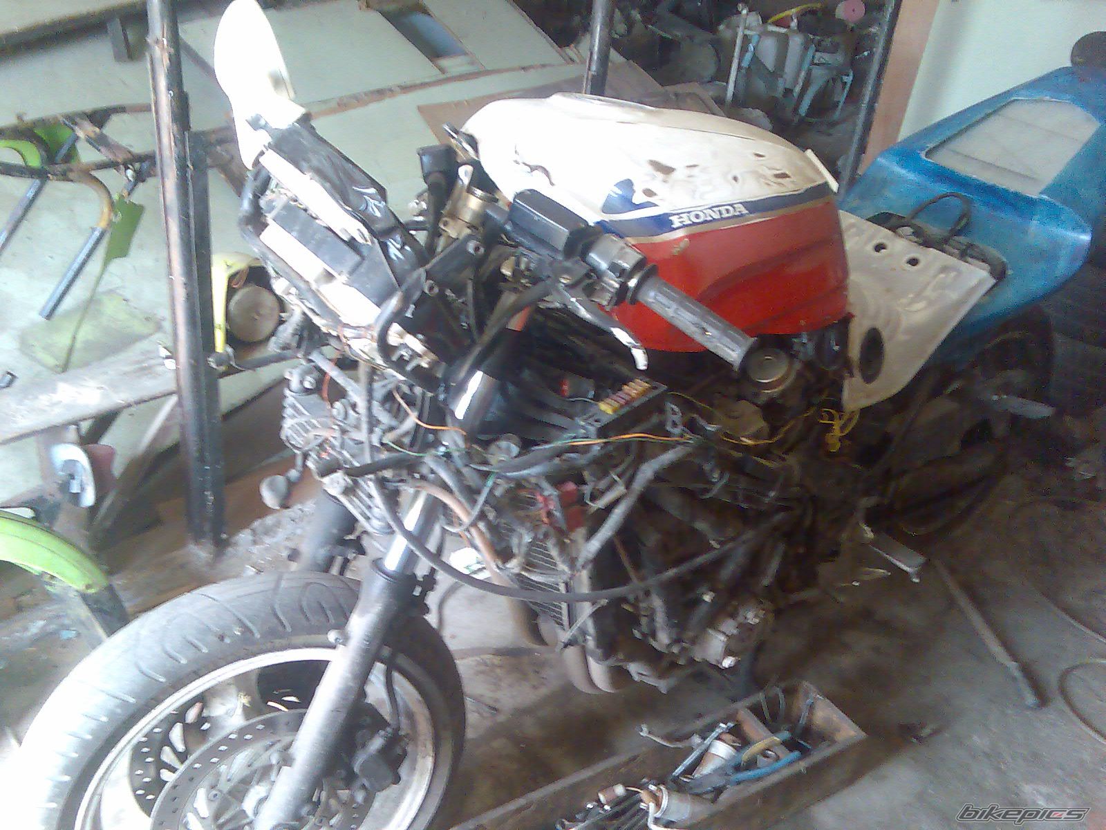 1990 HONDA CBR 1000 F | Picture 1002791 motorcycle photo