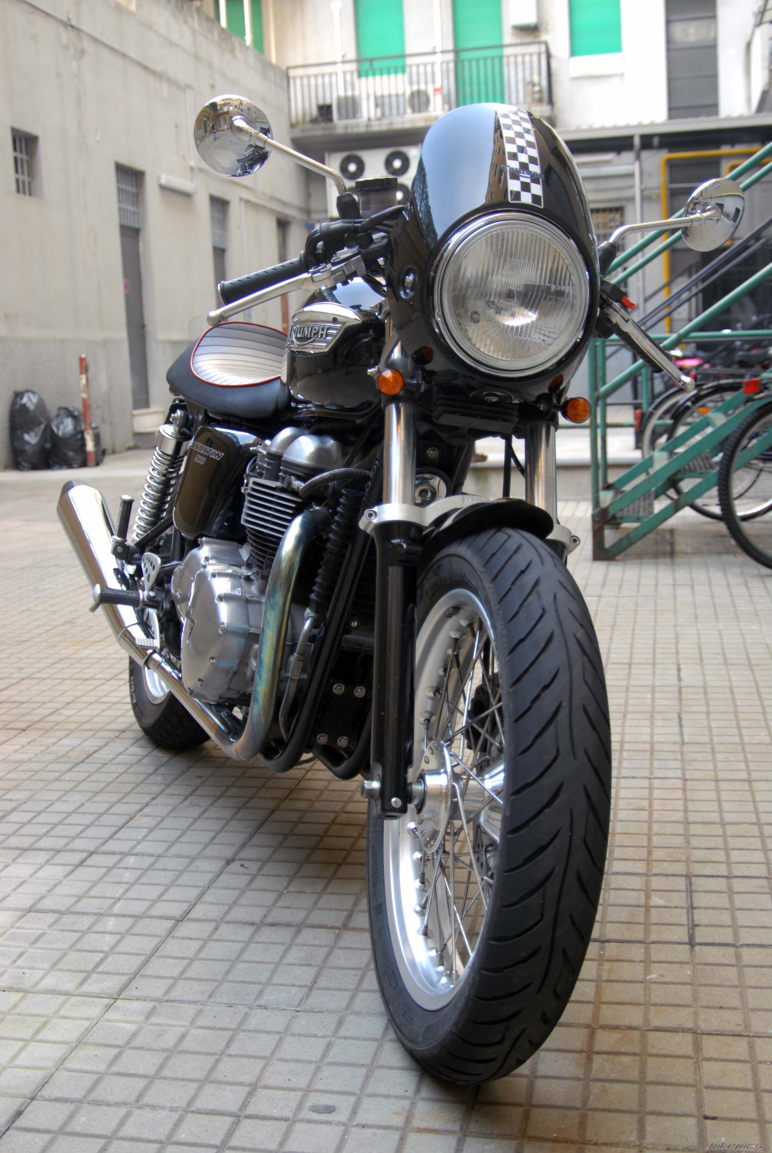 2006 TRIUMPH THRUXTON 900 | Picture 1002883 motorcycle photo