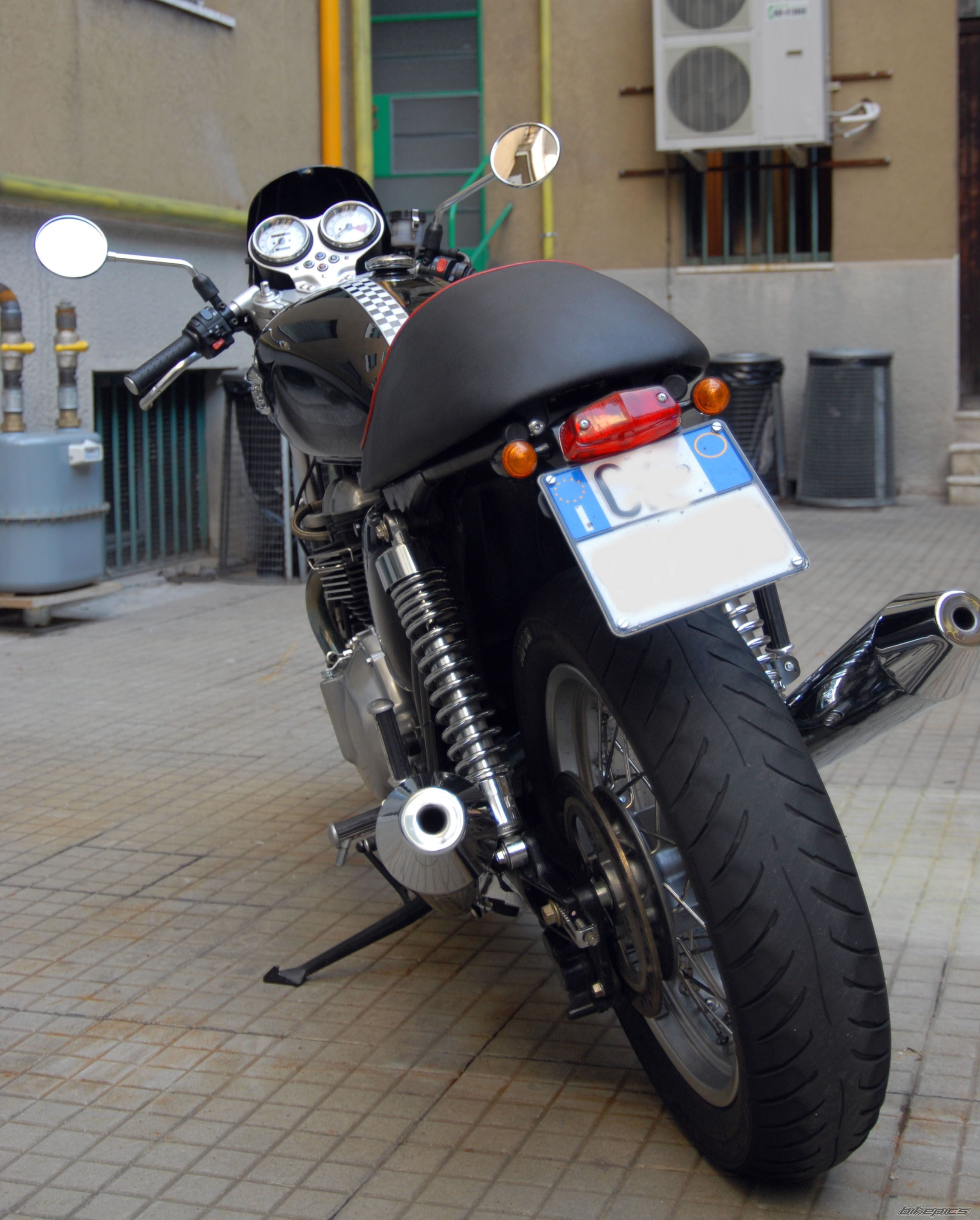 2006 TRIUMPH THRUXTON 900 | Picture 1002898 motorcycle photo
