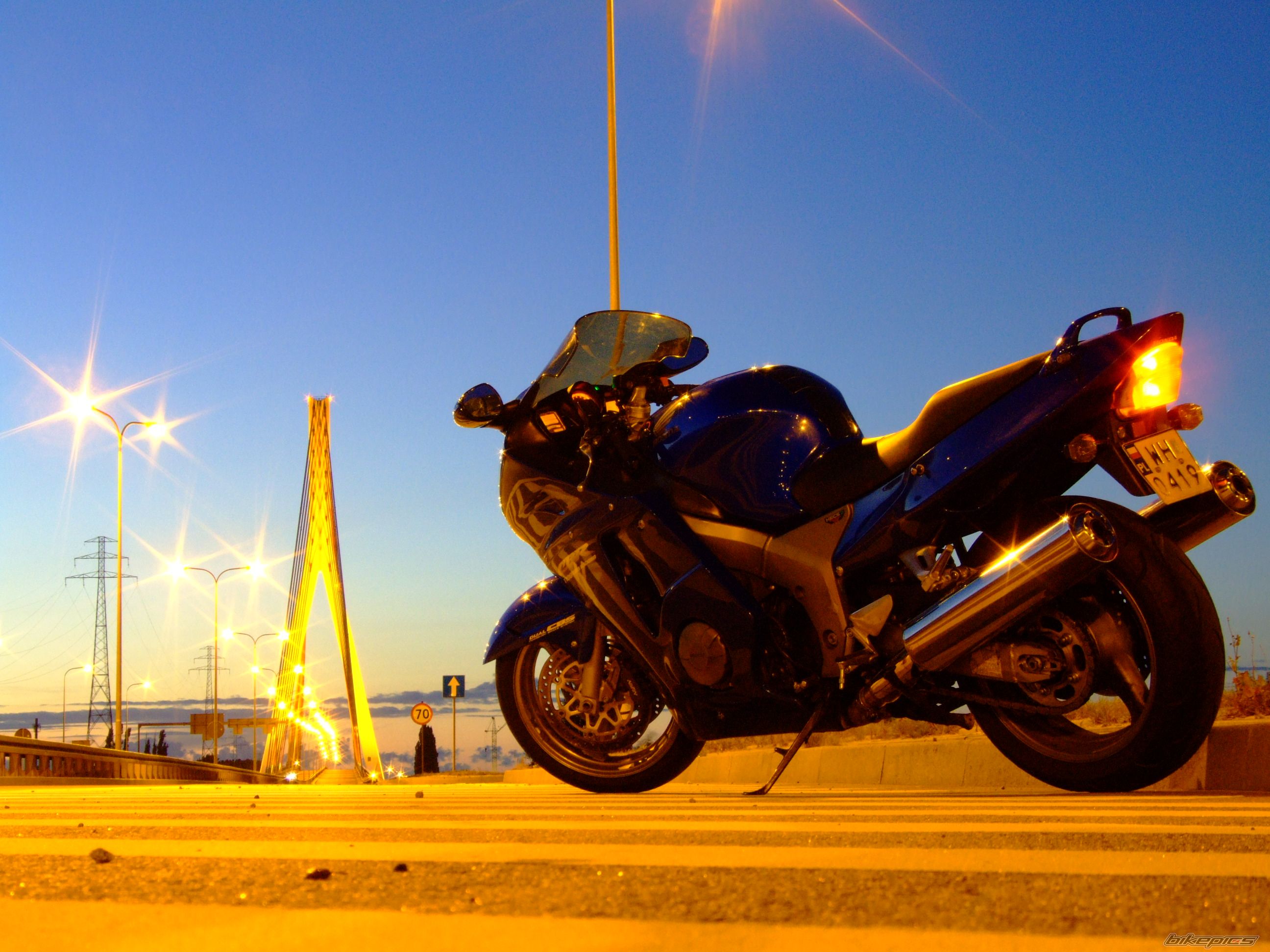 2001 HONDA CBR 1100 BLACKBIRD | Picture 1004478 motorcycle photo