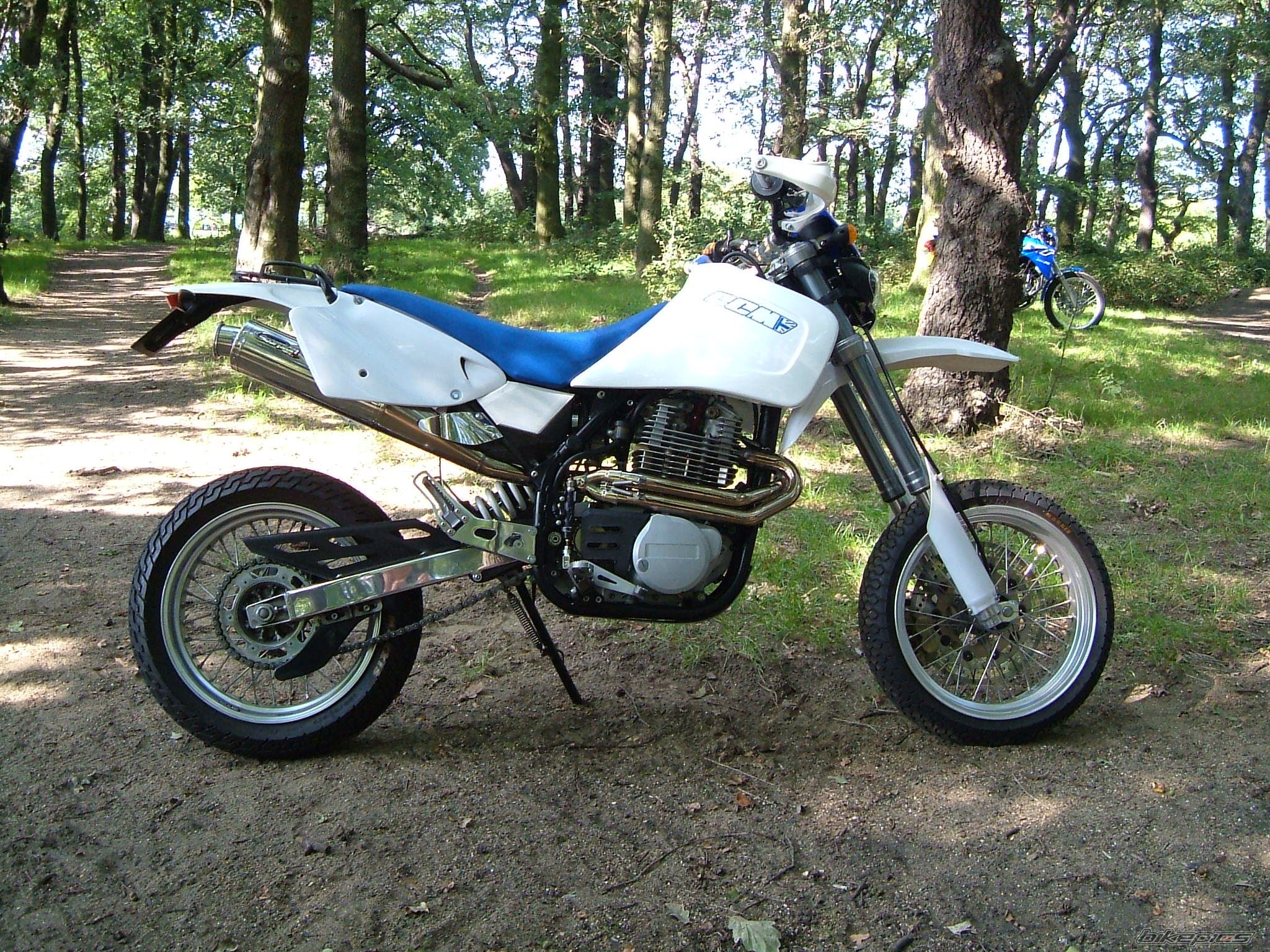 2001 CCM 640E | Picture 1004493 motorcycle photo