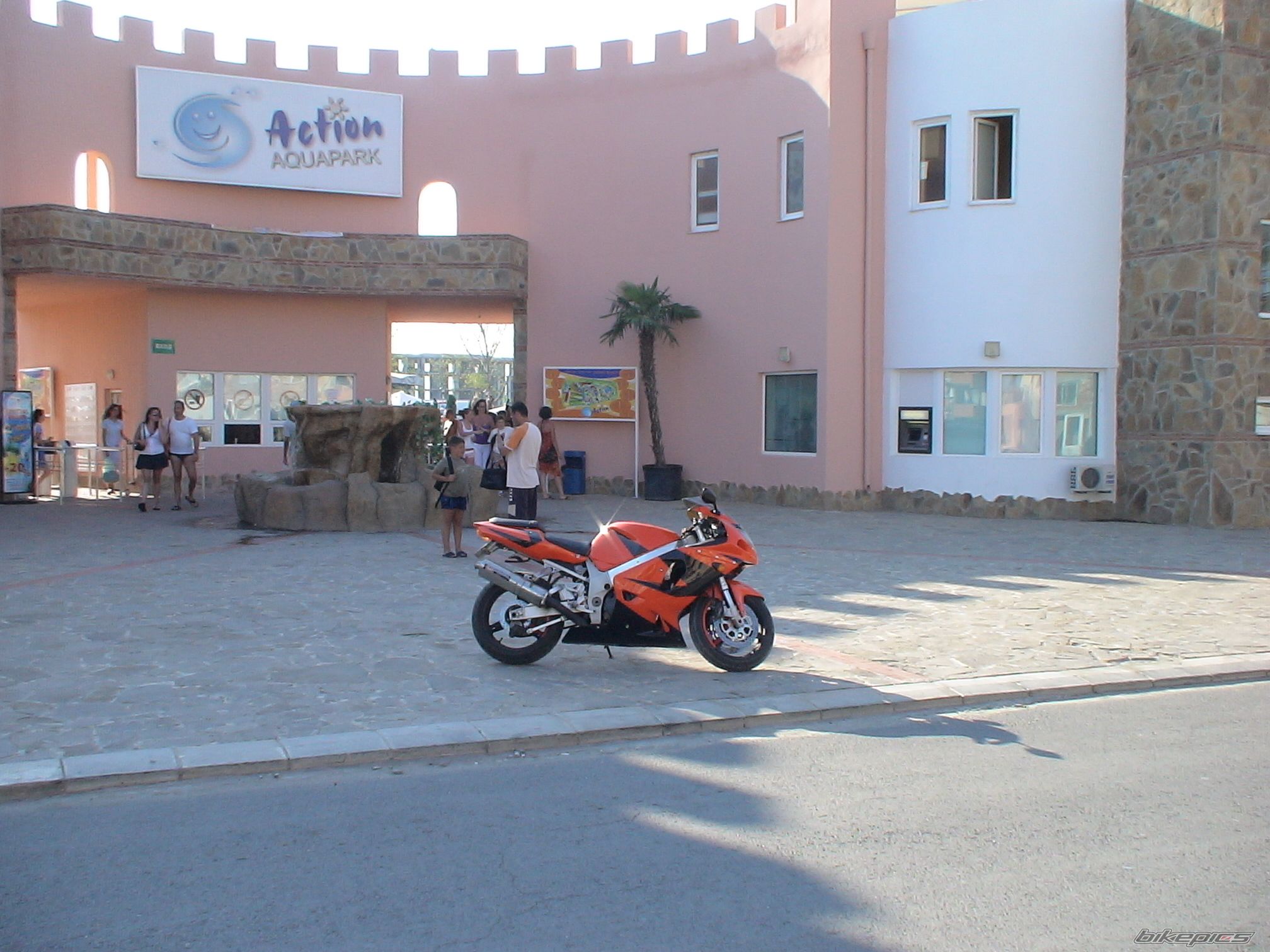 2002 SUZUKI GSX R 750 | Picture 1004580 motorcycle photo