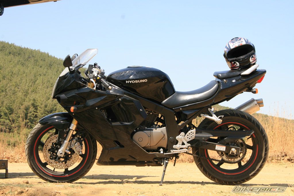 2006 HYOSUNG GT 250 COMET | Picture 1004809 motorcycle photo