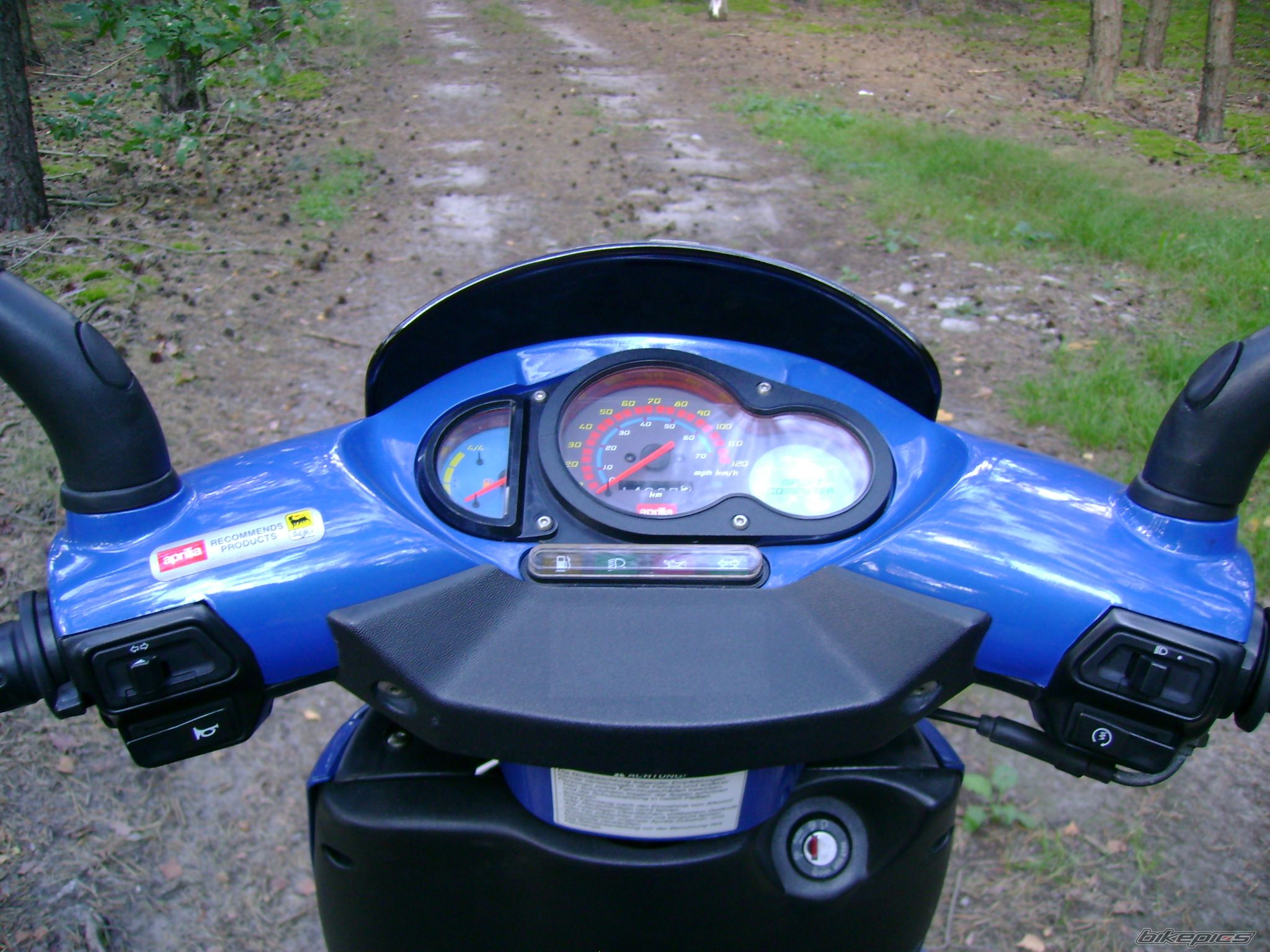 2001 APRILIA SR WWW 50 | Picture 1007607 motorcycle photo