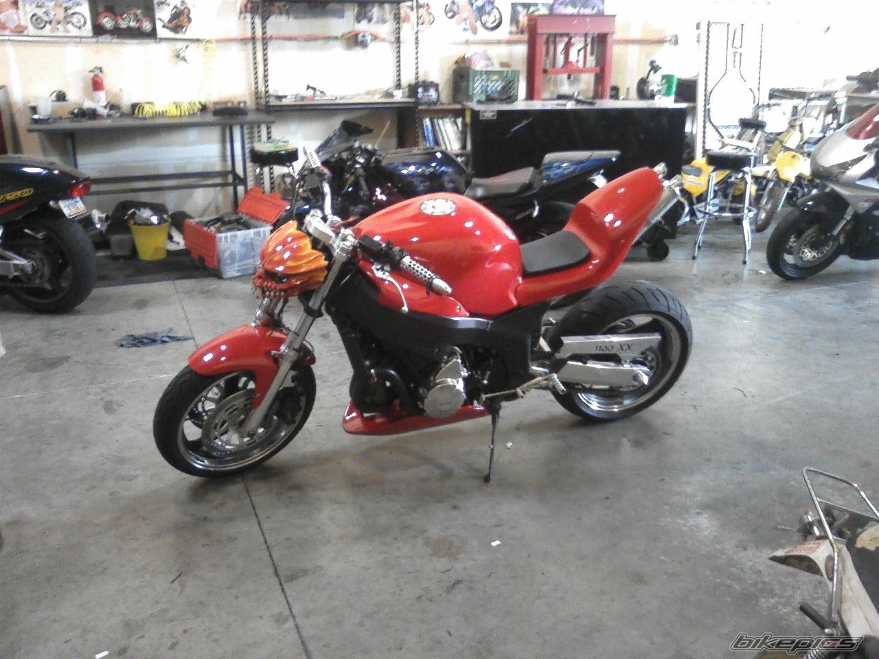 1999 HONDA CBR 1100 BLACKBIRD | Picture 1008150 motorcycle photo