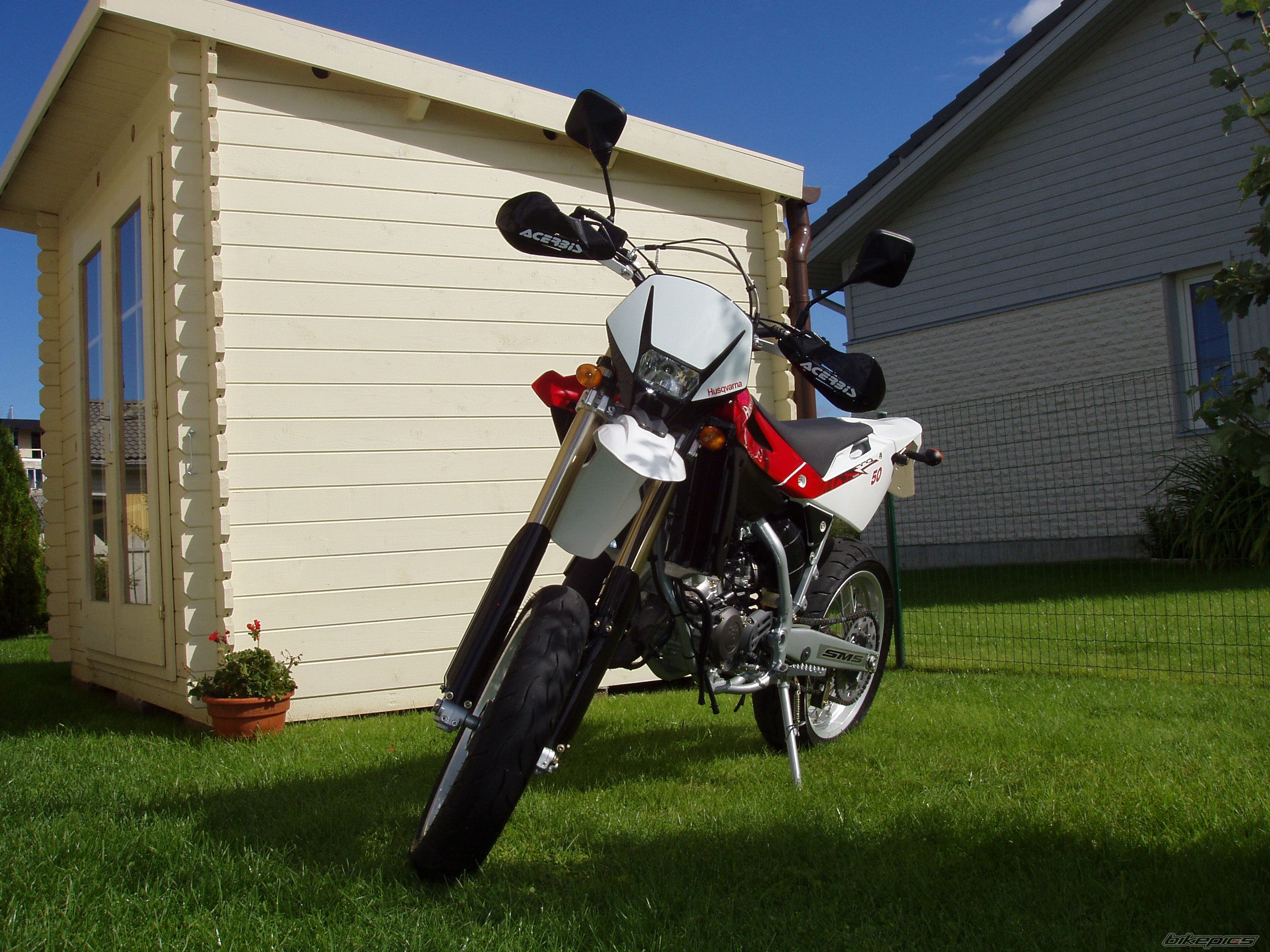 2007 HUSQVARNA SM 125 S | Picture 1008713 motorcycle photo