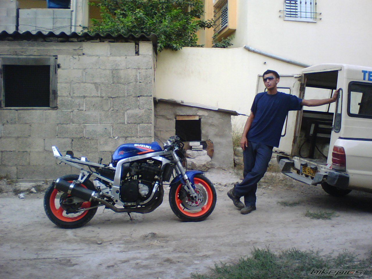 1991 SUZUKI GSX R 750 | Picture 1010893 motorcycle photo