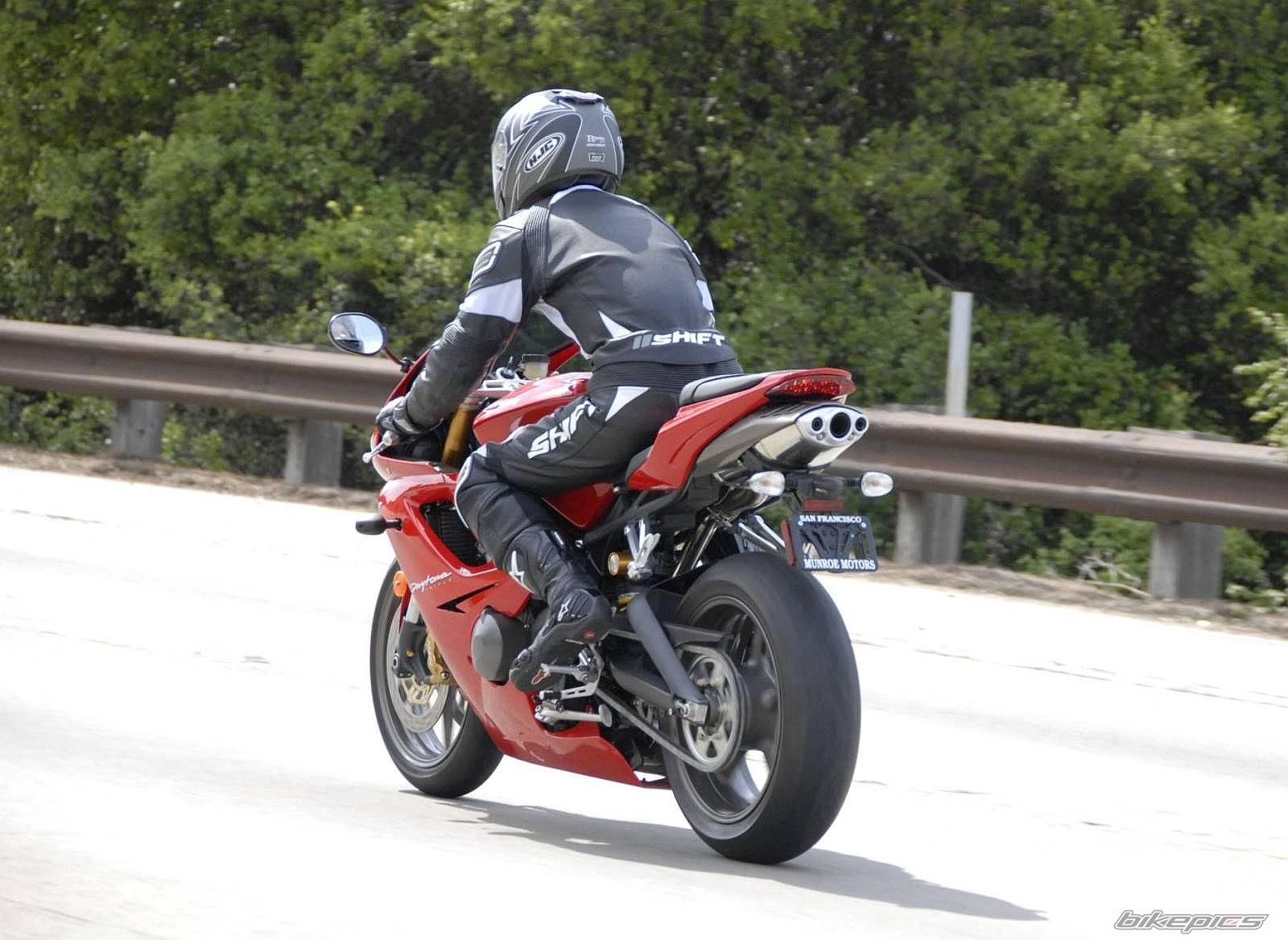 2007 TRIUMPH DAYTONA 675 | Picture 1012675 motorcycle photo