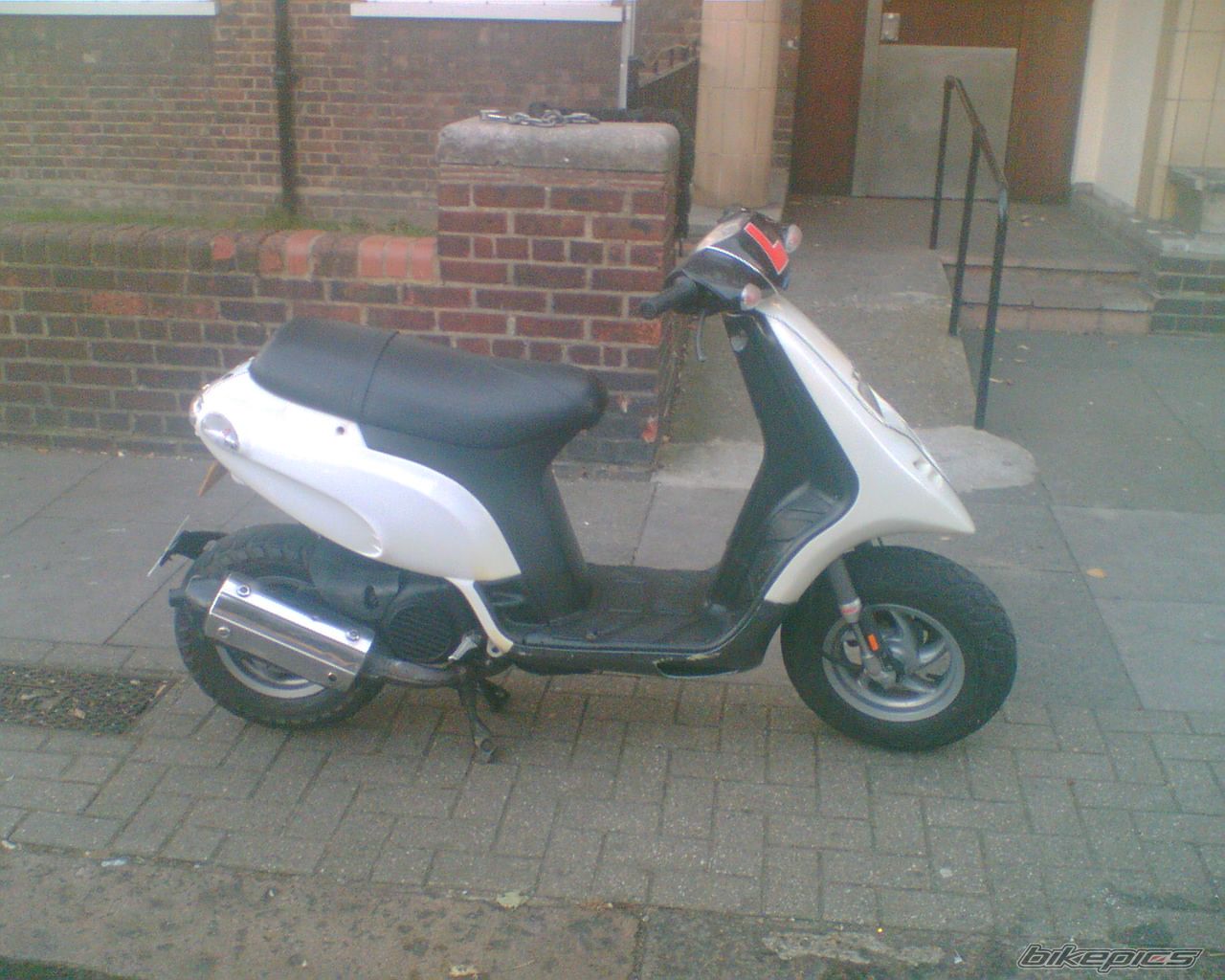 2002 PIAGGIO TPH 125 | Picture 1015090 motorcycle photo