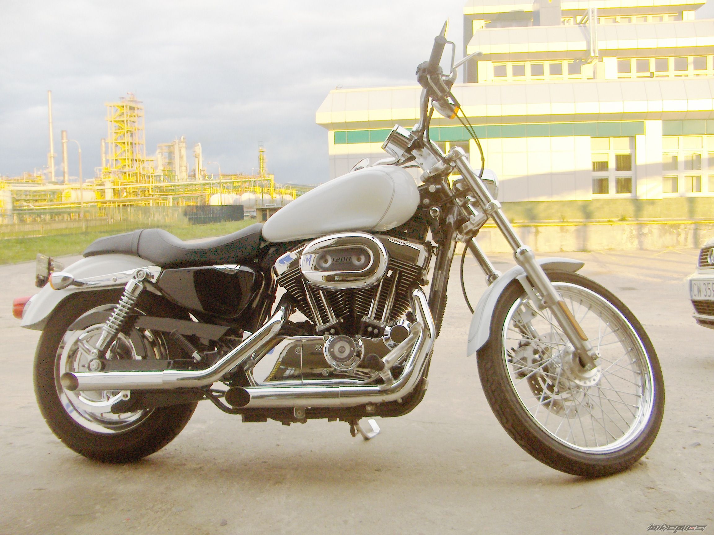 2005 HARLEY DAVIDSON XL 1200 C | Picture 1016173 motorcycle photo