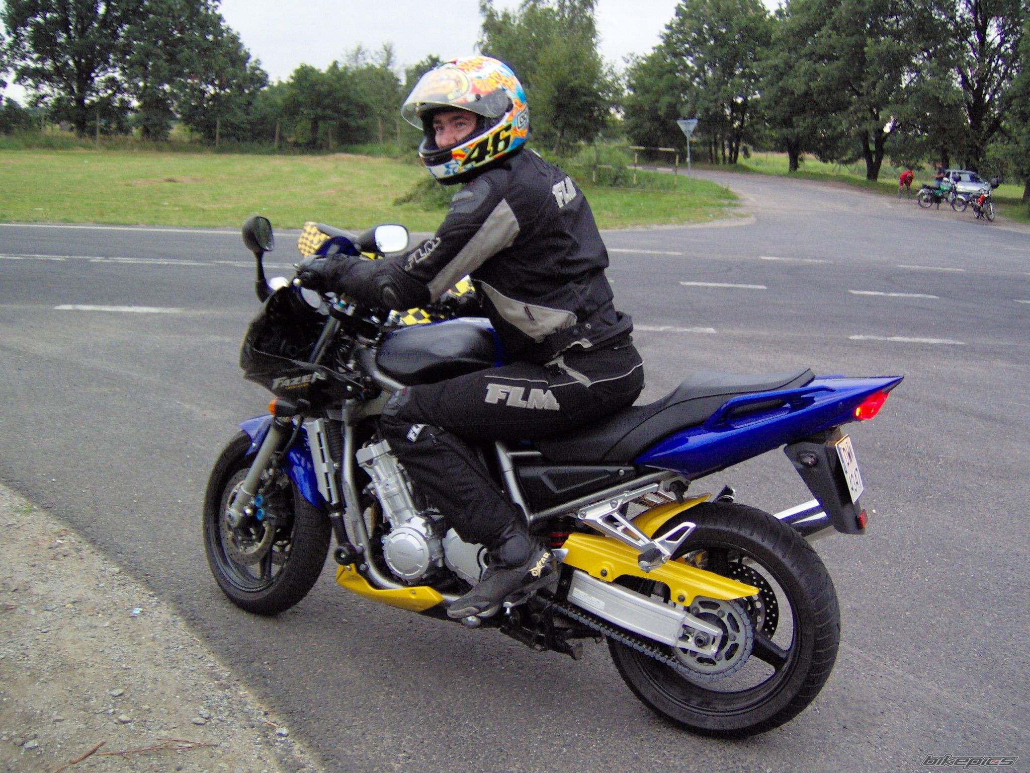 2002 YAMAHA FZS 1000 FAZER | Picture 1016650 motorcycle photo