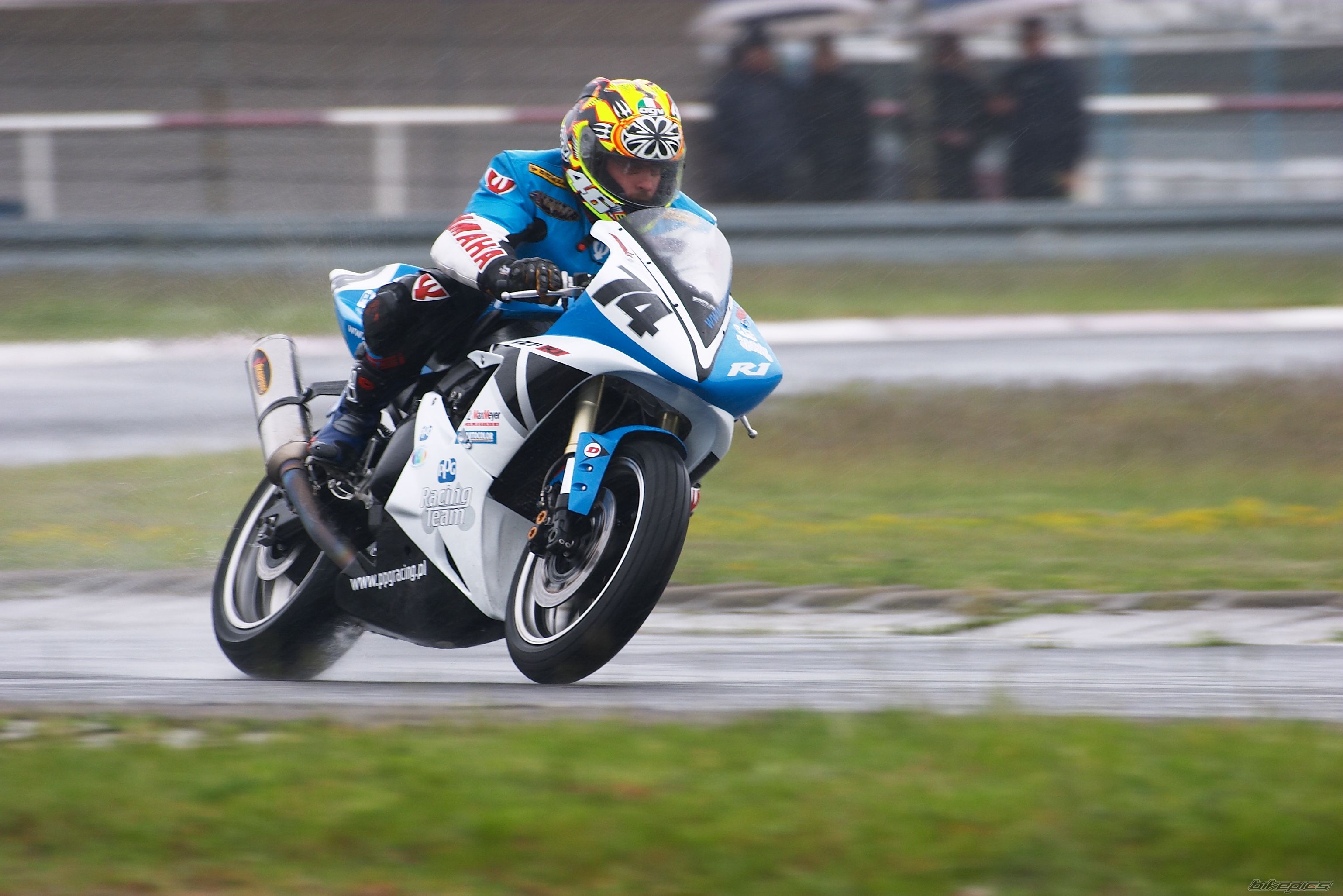 2005 YAMAHA YZF R1 | Picture 1017547 motorcycle photo
