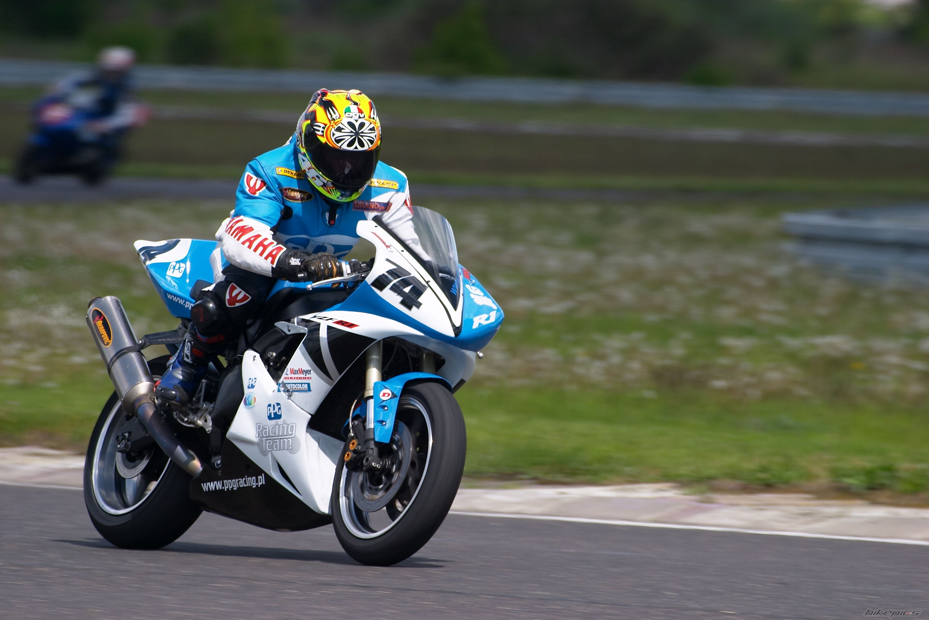 2005 YAMAHA YZF R1 | Picture 1019266 motorcycle photo