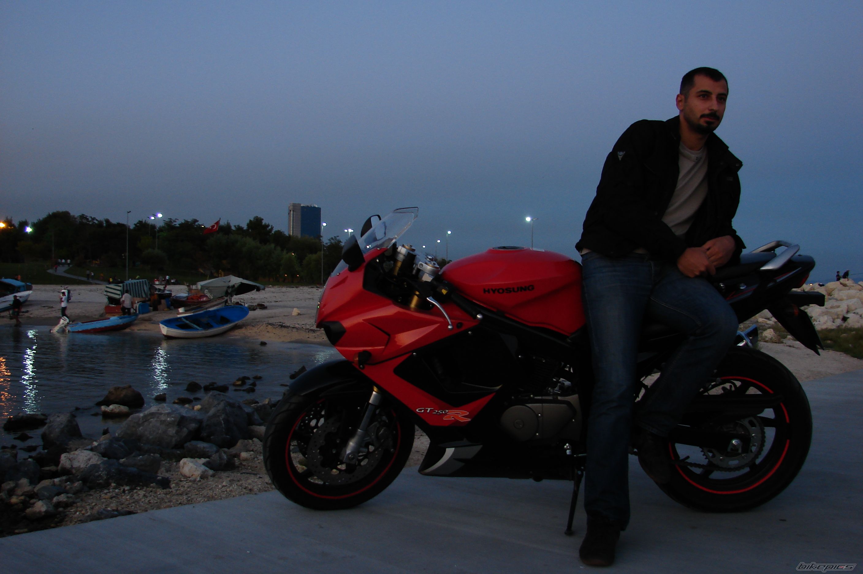 2007 HYOSUNG GT 250 R COMET | Picture 1020028 motorcycle photo