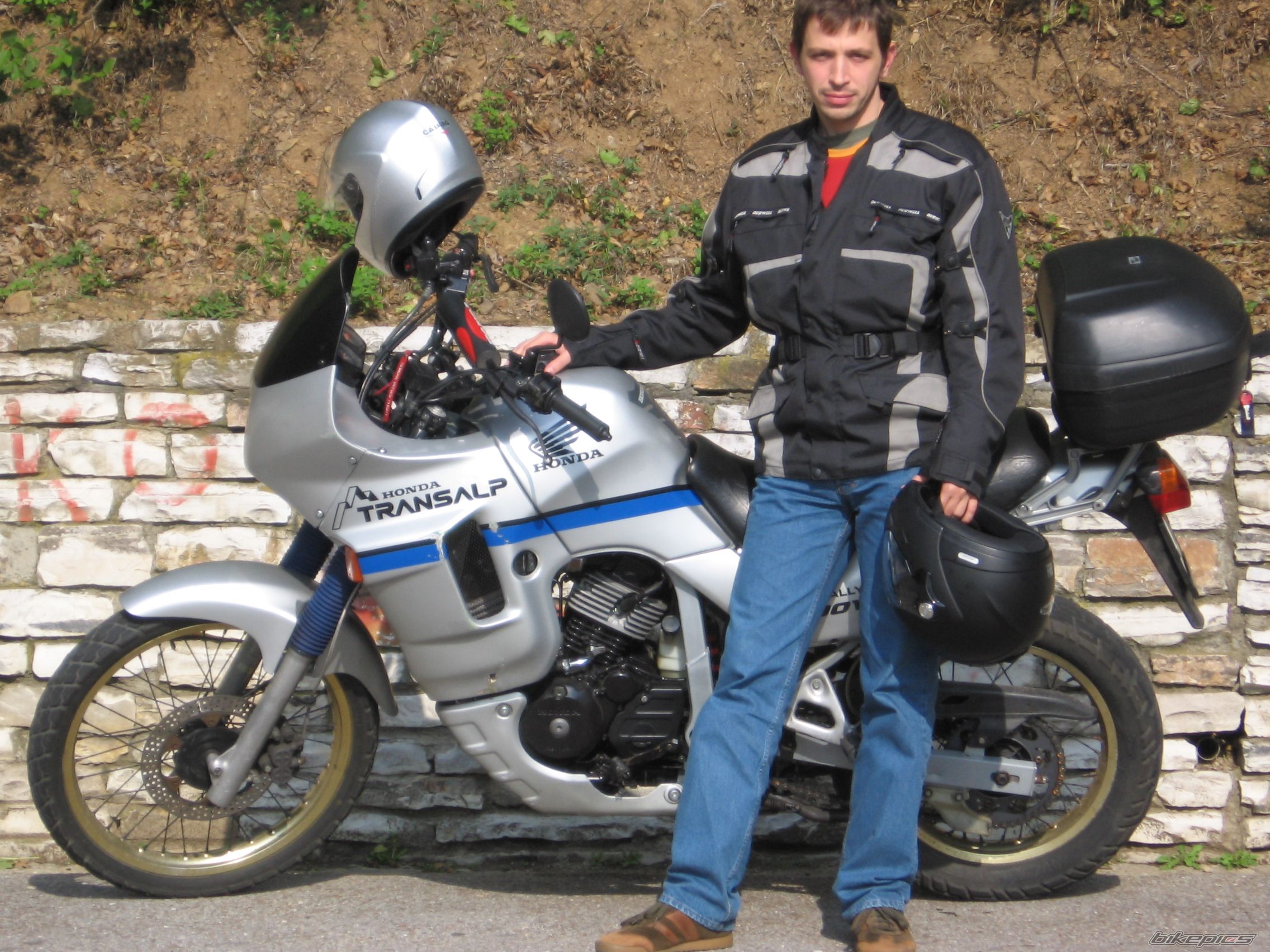 1987 HONDA XL 600V TRANSALP | Picture 1023237 motorcycle photo