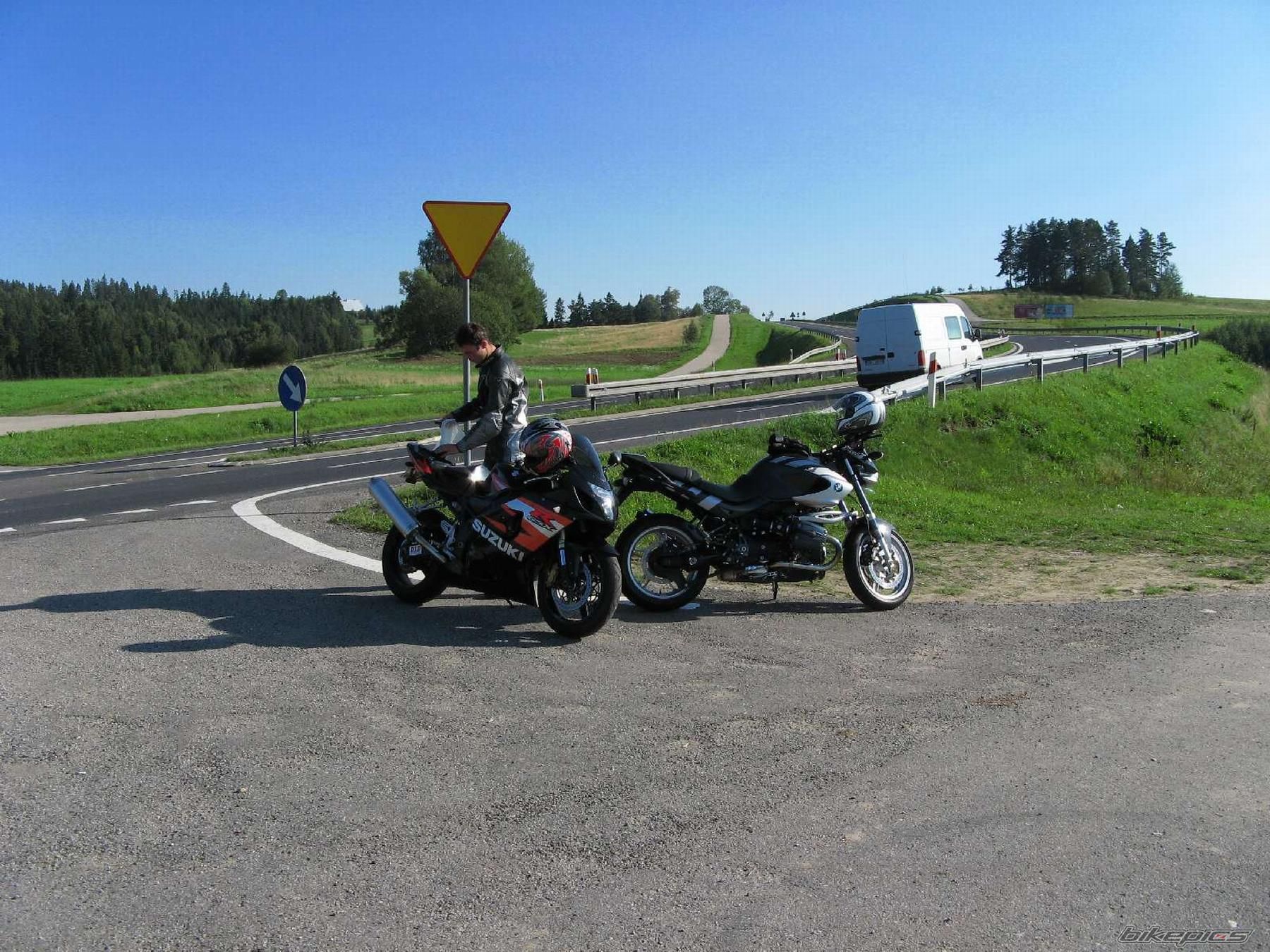 2004 SUZUKI GSX R 600 | Picture 1023540 motorcycle photo