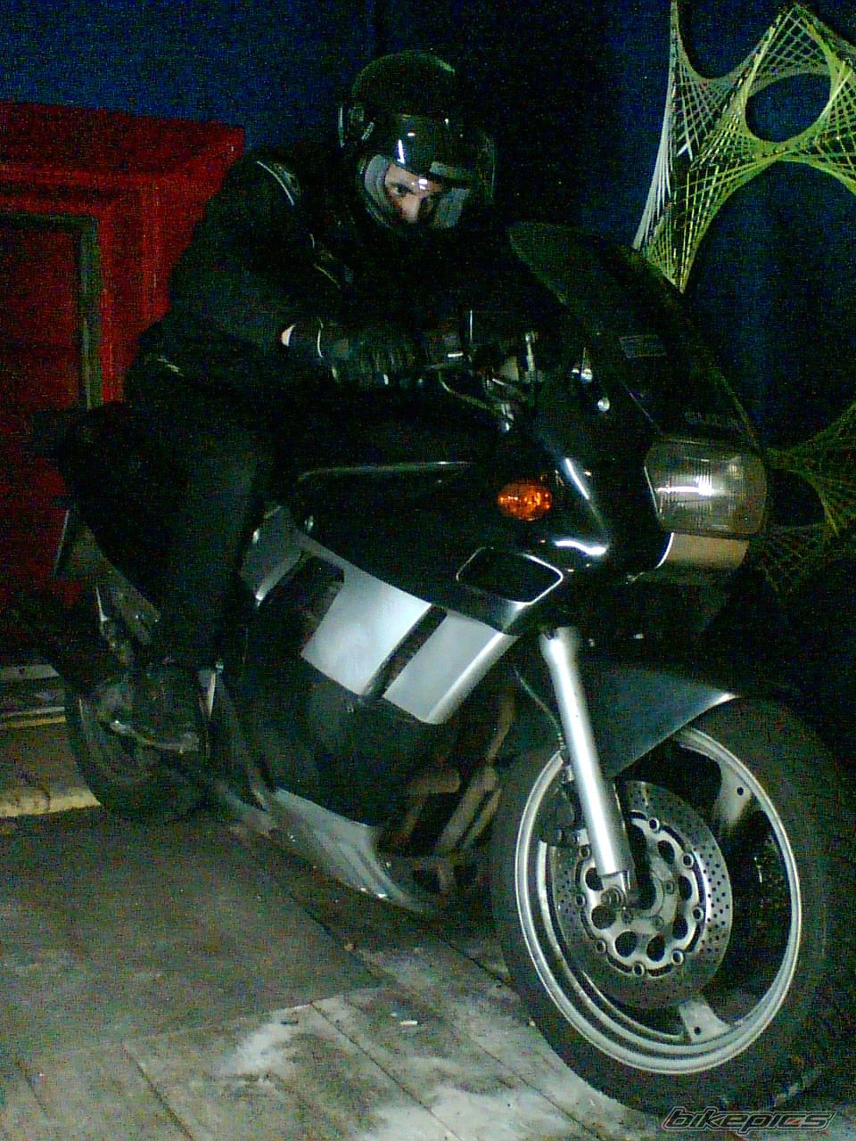 1990 SUZUKI GSX 750F | Picture 1024914 motorcycle photo