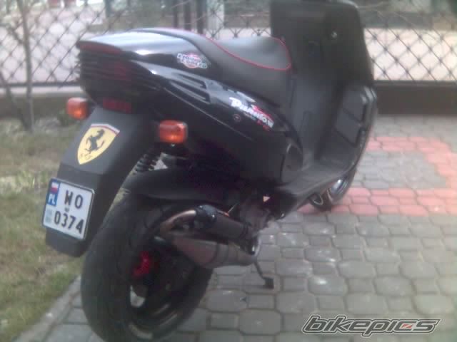 2000 MALAGUTI F 12 50 | Picture 1025109 motorcycle photo