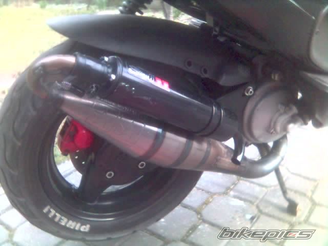 2000 MALAGUTI F 12 50 | Picture 1025110 motorcycle photo