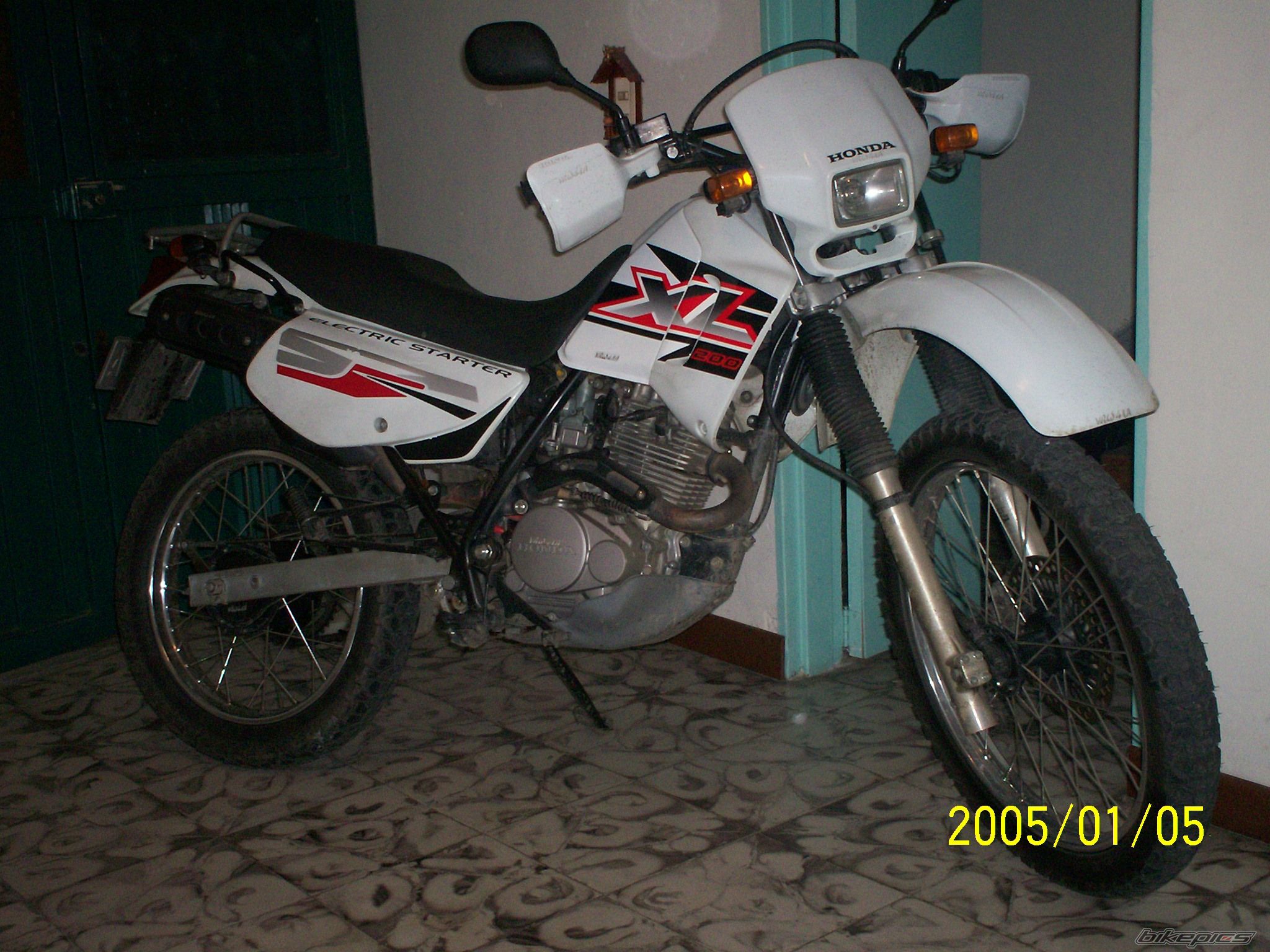 2004 HONDA XL 200 | Picture 1026985 motorcycle photo