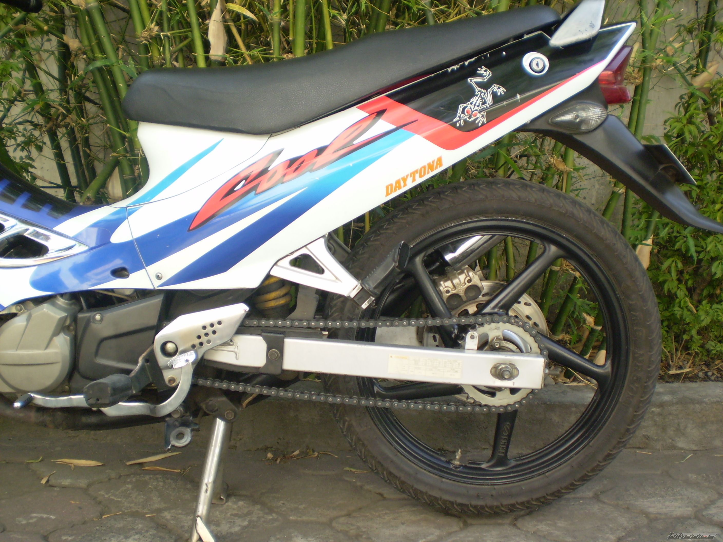 2002 SUZUKI RG 110 | Picture 1027349 motorcycle photo