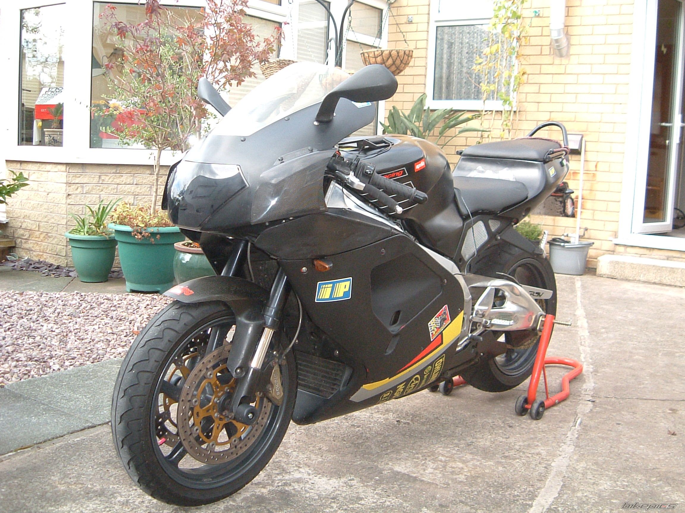 2002 APRILIA RSV 1000 MILLE | Picture 1027855 motorcycle photo
