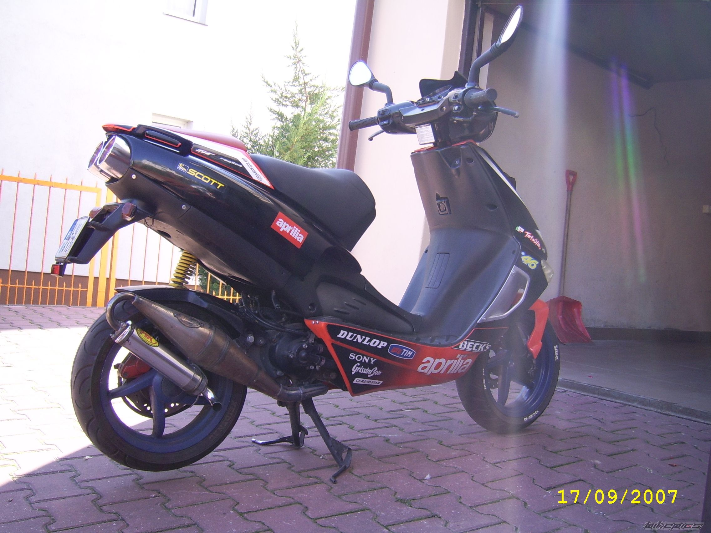 2000 APRILIA SR 50 | Picture 1027925 motorcycle photo