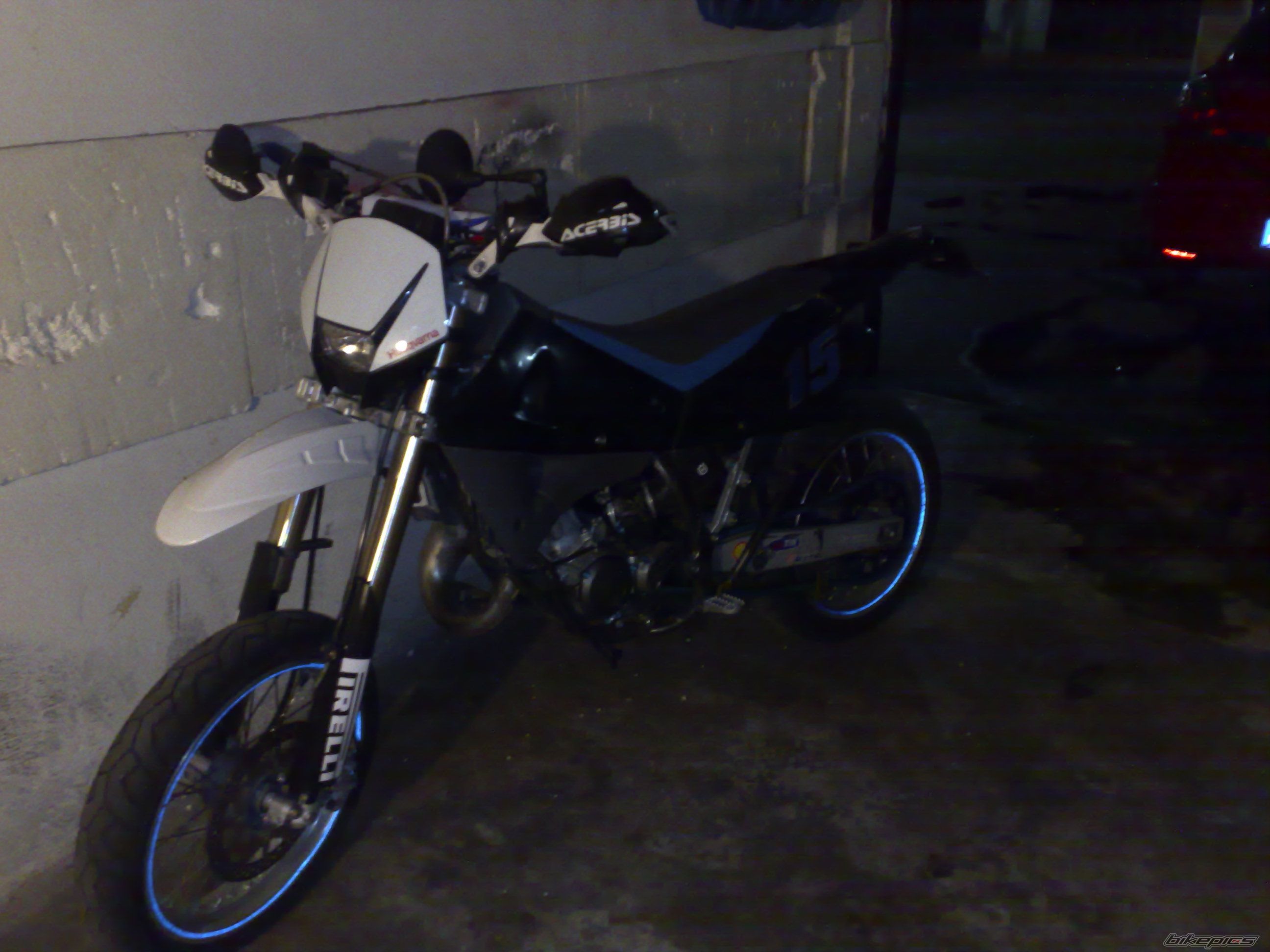 2005 HUSQVARNA SM 125 S | Picture 1028293 motorcycle photo
