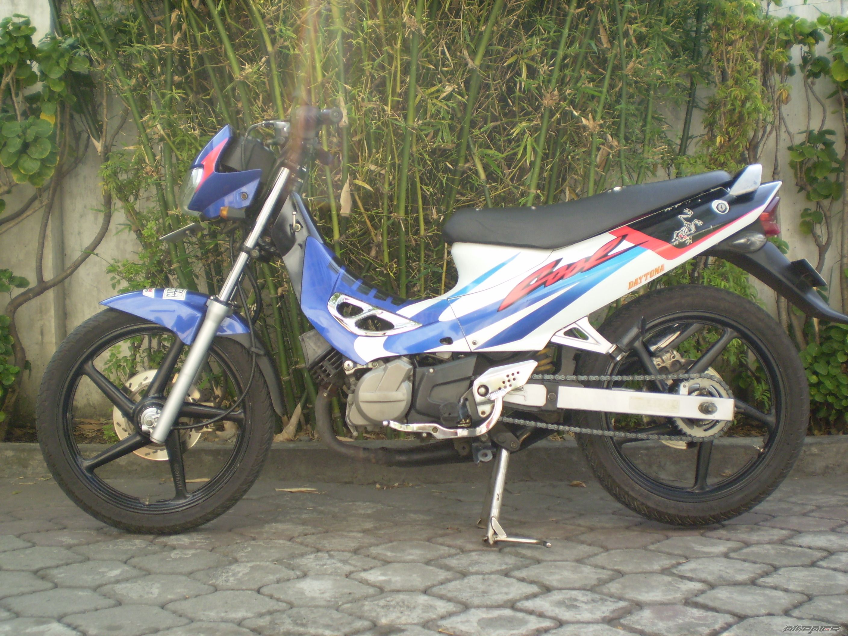 2002 SUZUKI RG 110 | Picture 1028661 motorcycle photo
