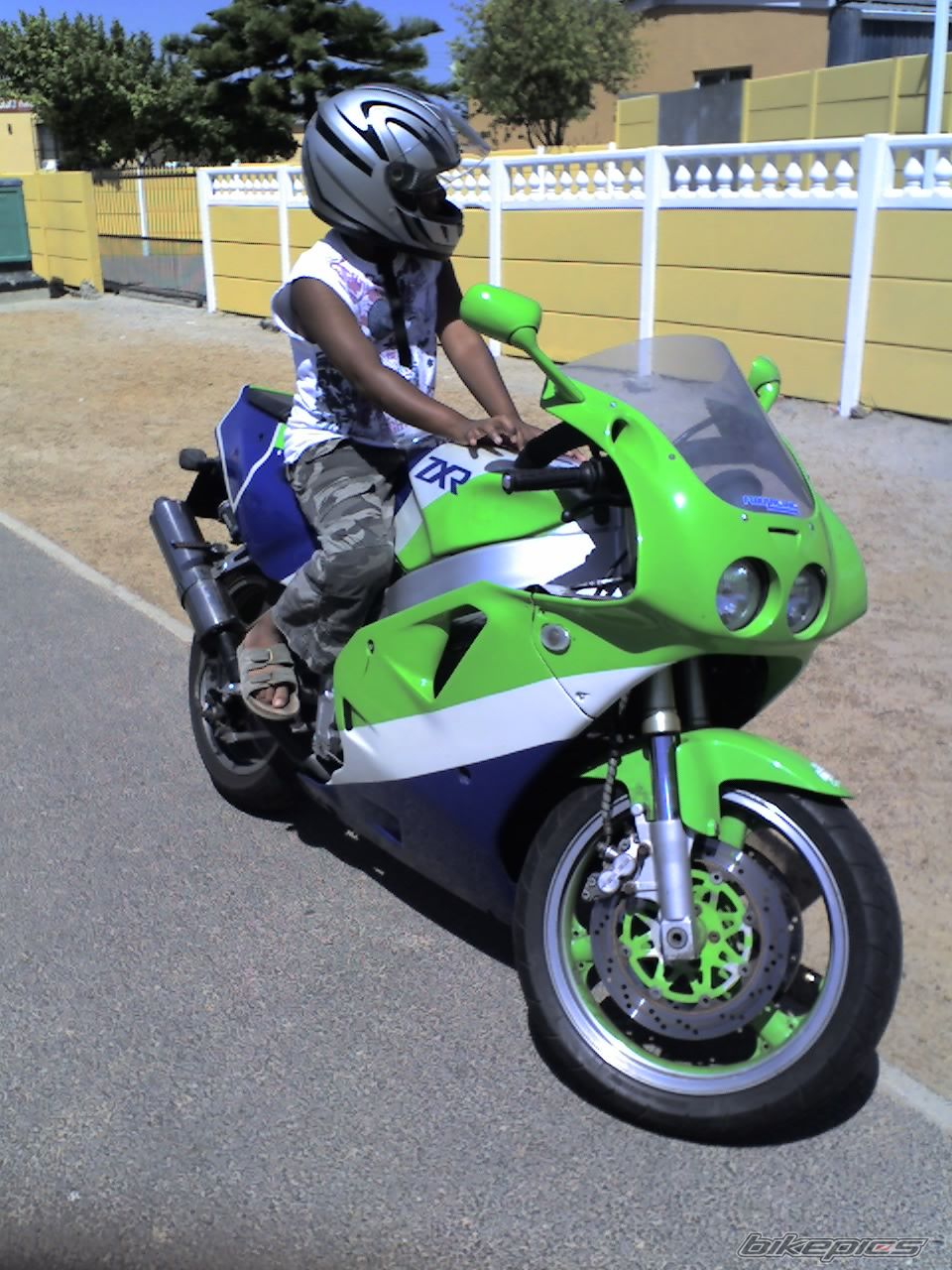 2007 KAWASAKI ZXR 400 | Picture 1028662 motorcycle photo