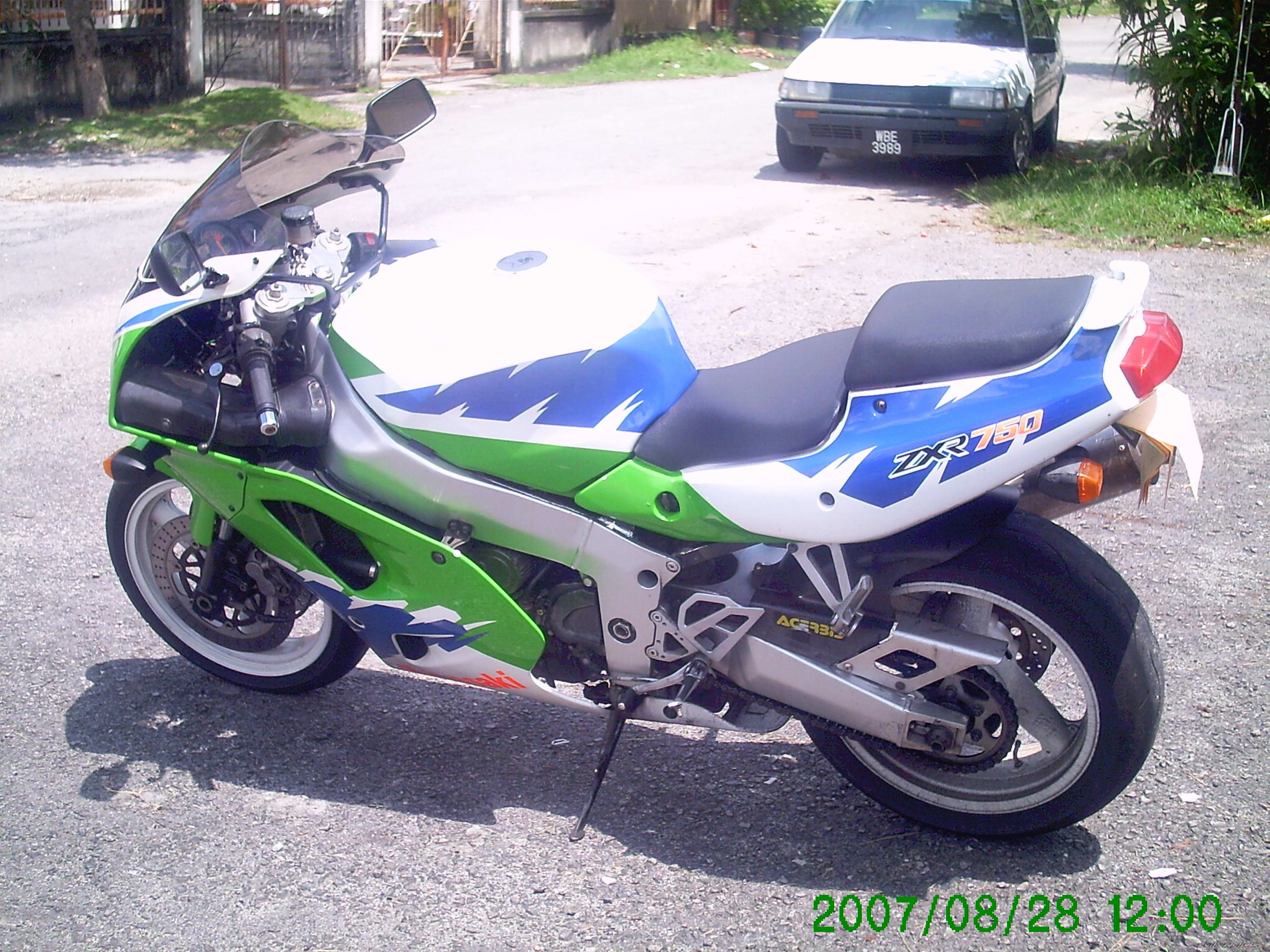 1993 KAWASAKI ZX 7 | Picture 1029471 motorcycle photo