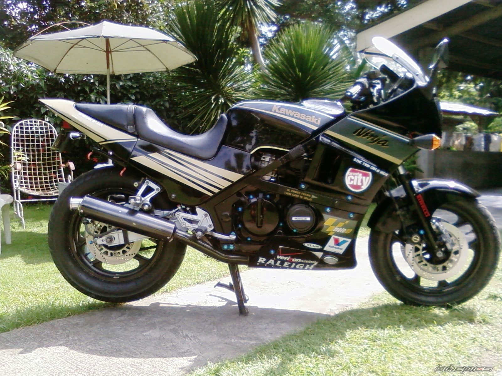 1989 KAWASAKI GPZ 400 | Picture 1029649 motorcycle photo