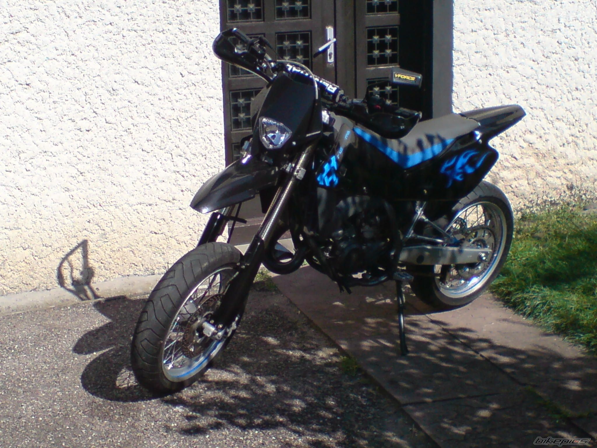 2003 HUSQVARNA SM 125 S | Picture 1031832 motorcycle photo