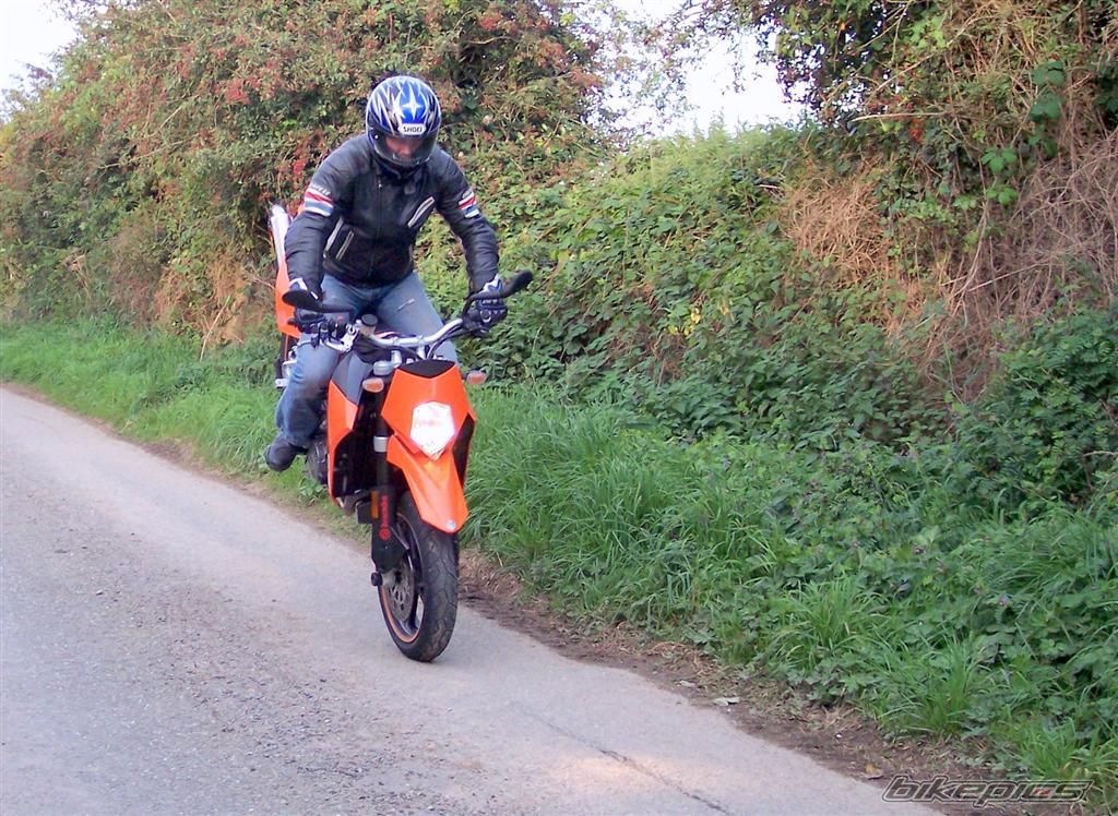 2006 KTM 950 SUPERMOTO | Picture 1033086 motorcycle photo