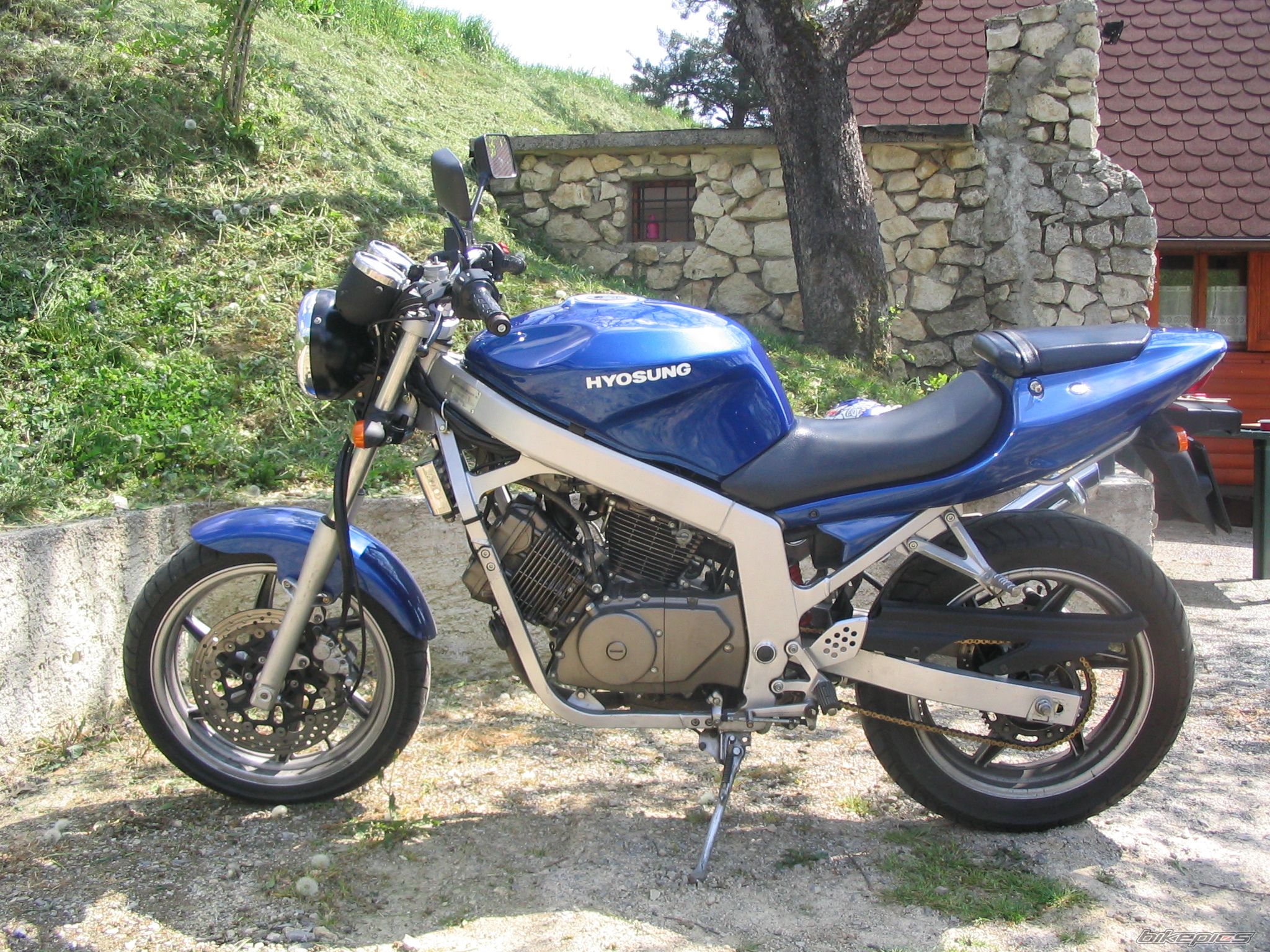 2004 HYOSUNG GT 125 COMET | Picture 1033346 motorcycle photo