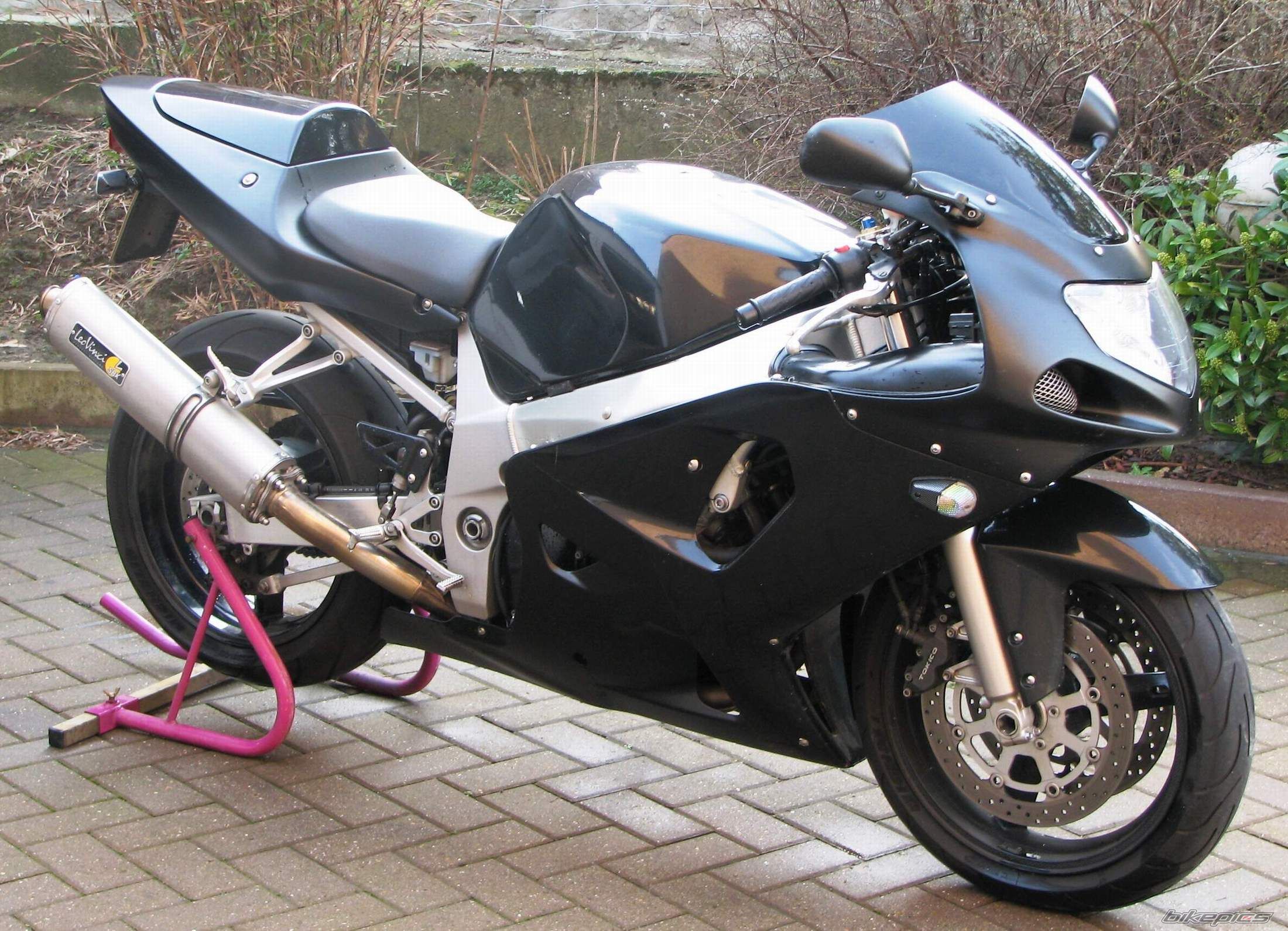 2003 SUZUKI GSX R 600 | Picture 1033914 motorcycle photo
