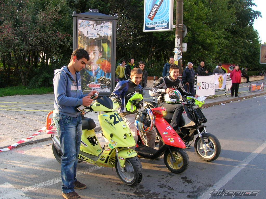 1994 YAMAHA JOG | Picture 1034259 motorcycle photo