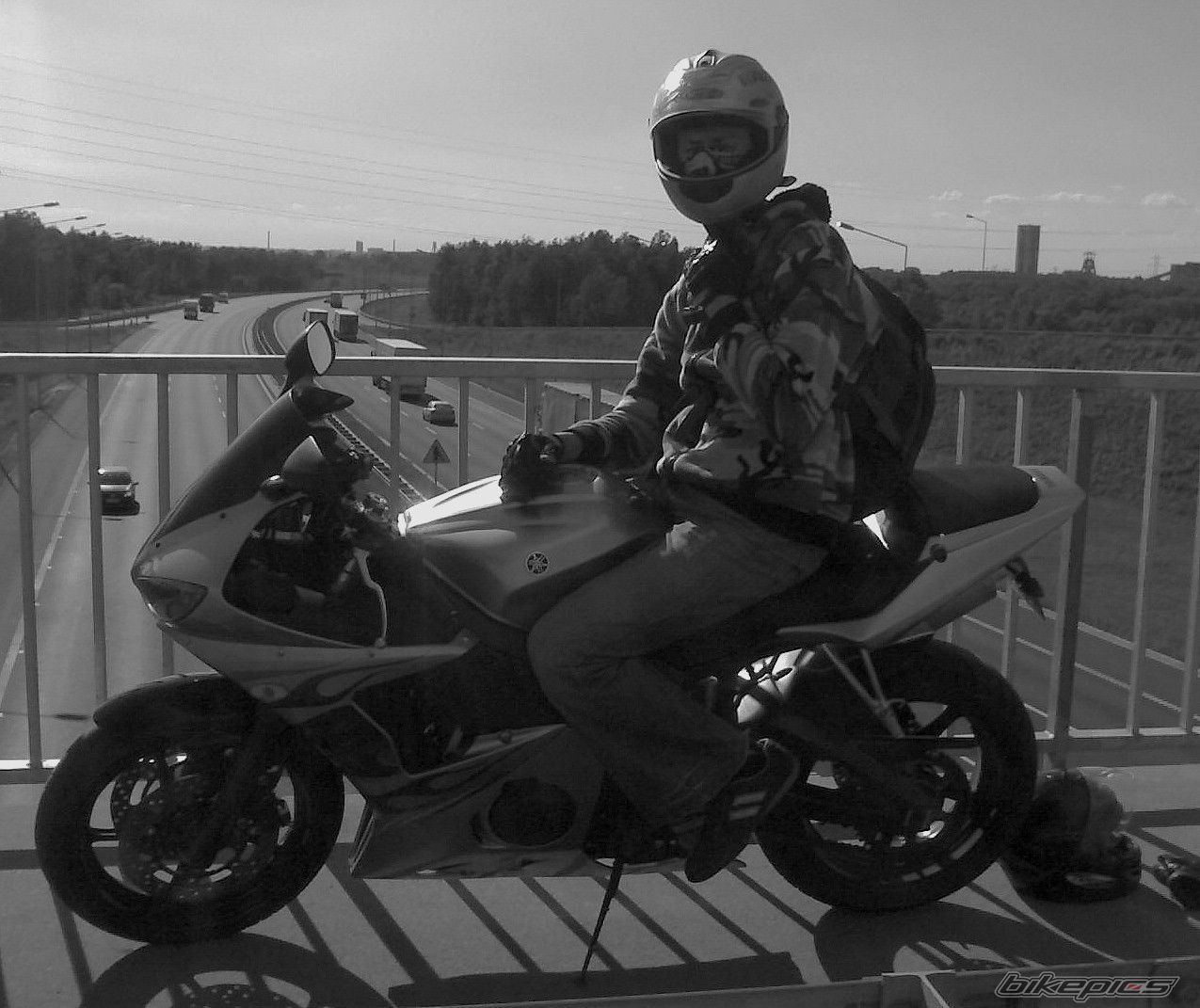 2004 YAMAHA YZF R6 | Picture 1034858 motorcycle photo