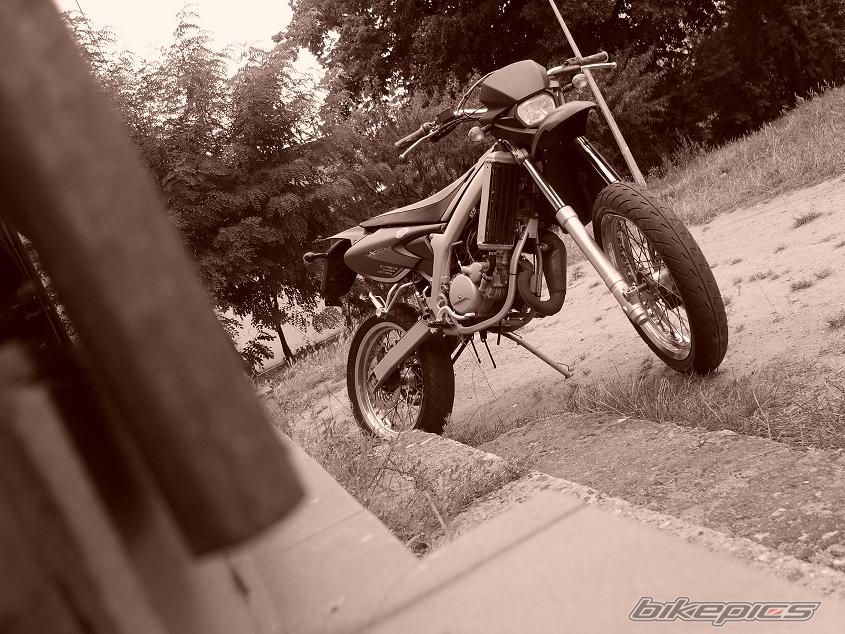 2005 DERBI SENDA DRD SM 50 | Picture 1035655 motorcycle photo