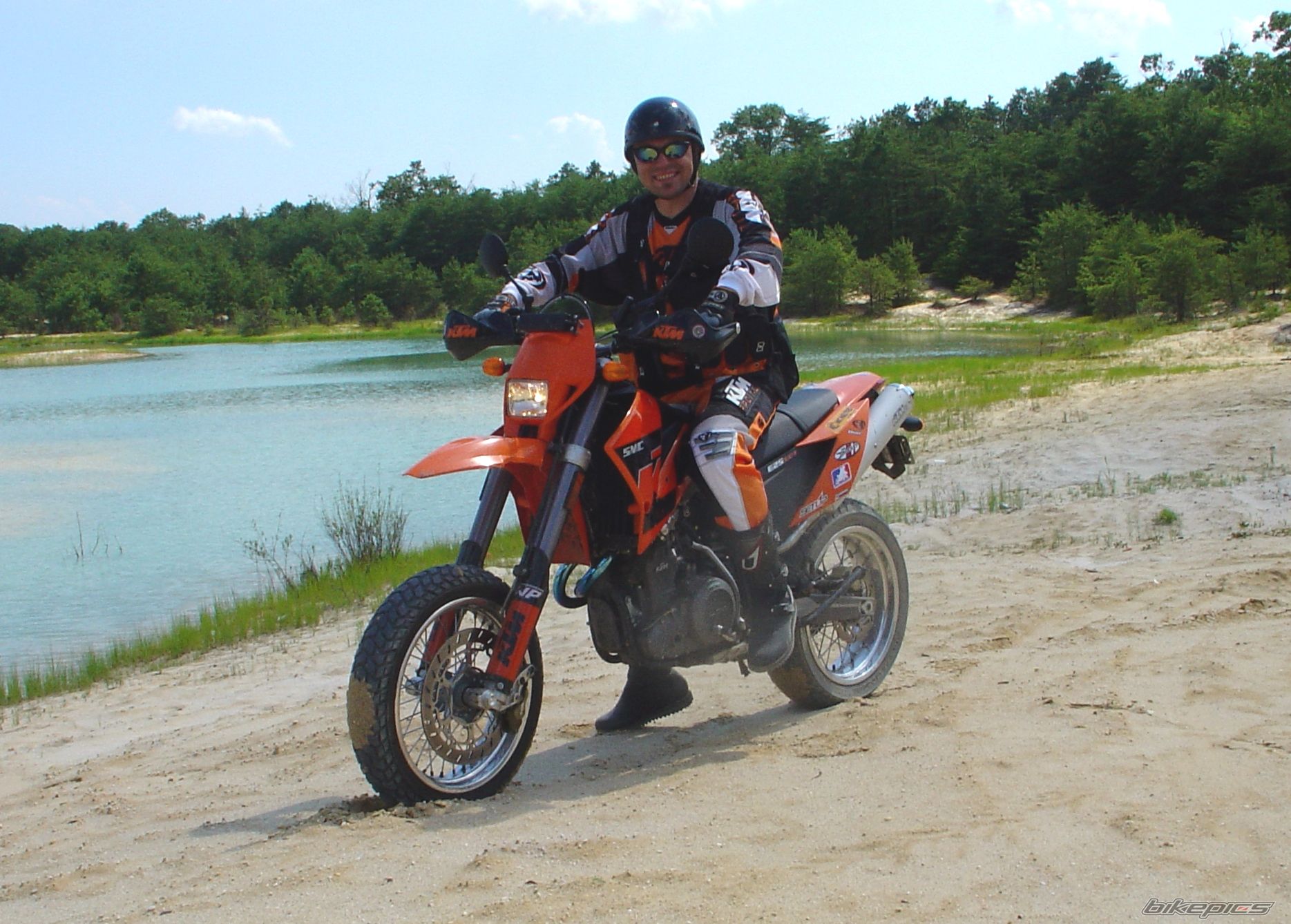 2007 KTM 690 SUPERMOTO | Picture 1036435 motorcycle photo