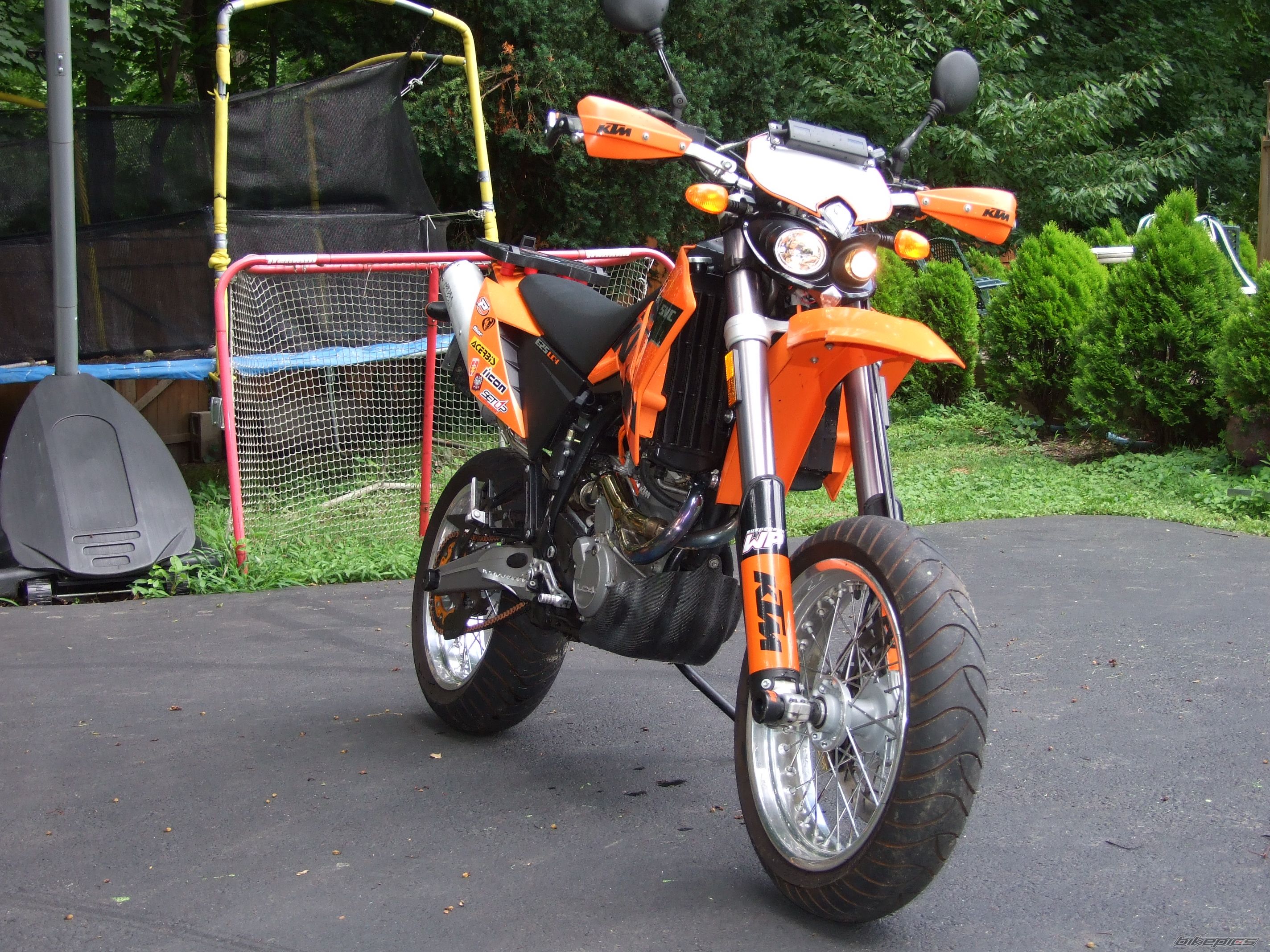 2007 KTM 690 SUPERMOTO | Picture 1036438 motorcycle photo